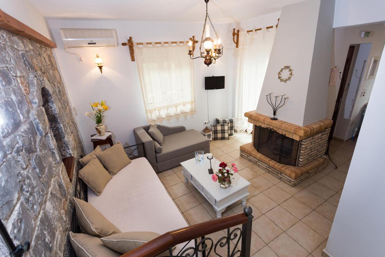 Pleiades Seaside Residences In Mani