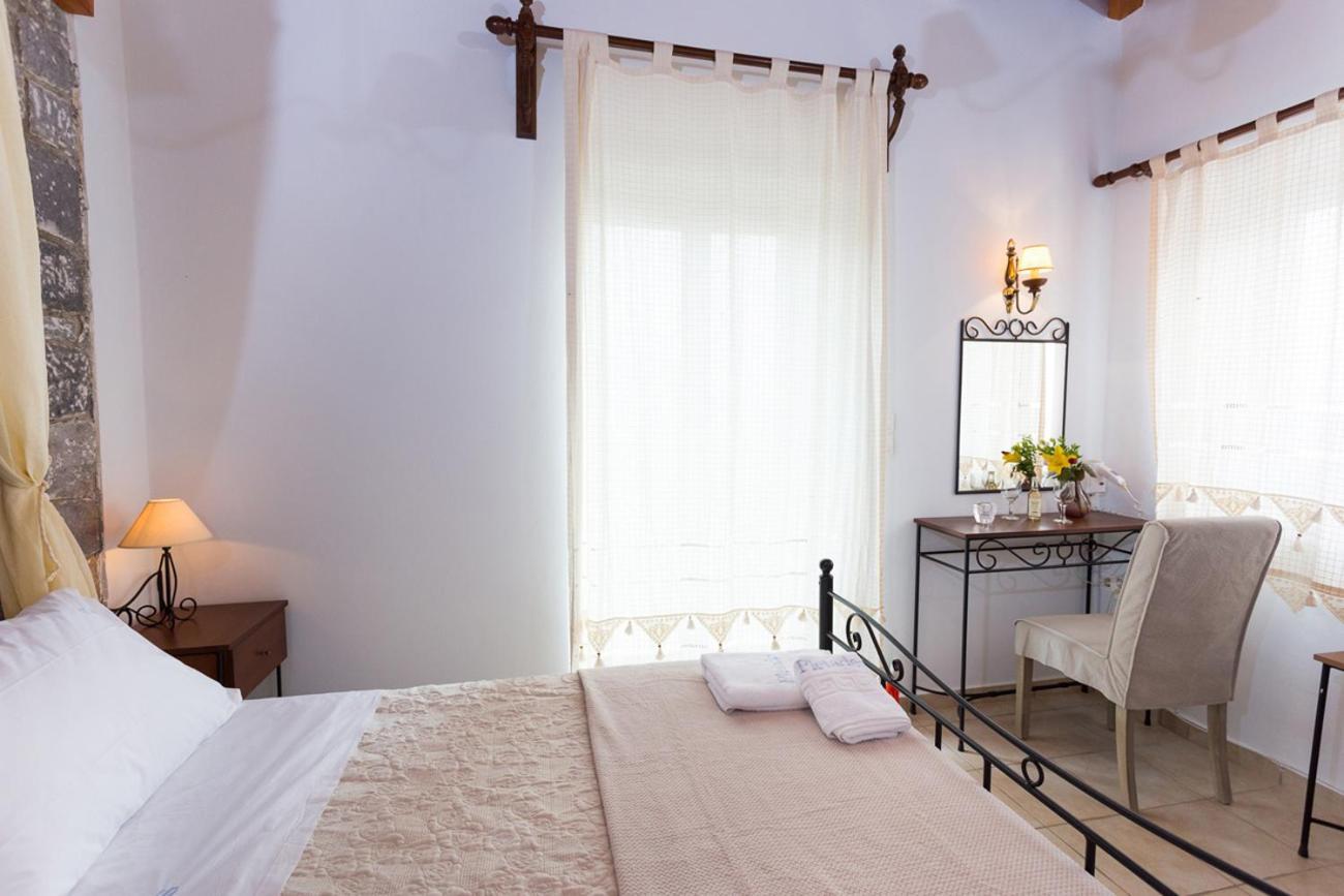 Pleiades Seaside Residences In Mani * Agios Nikolaos (Mani)