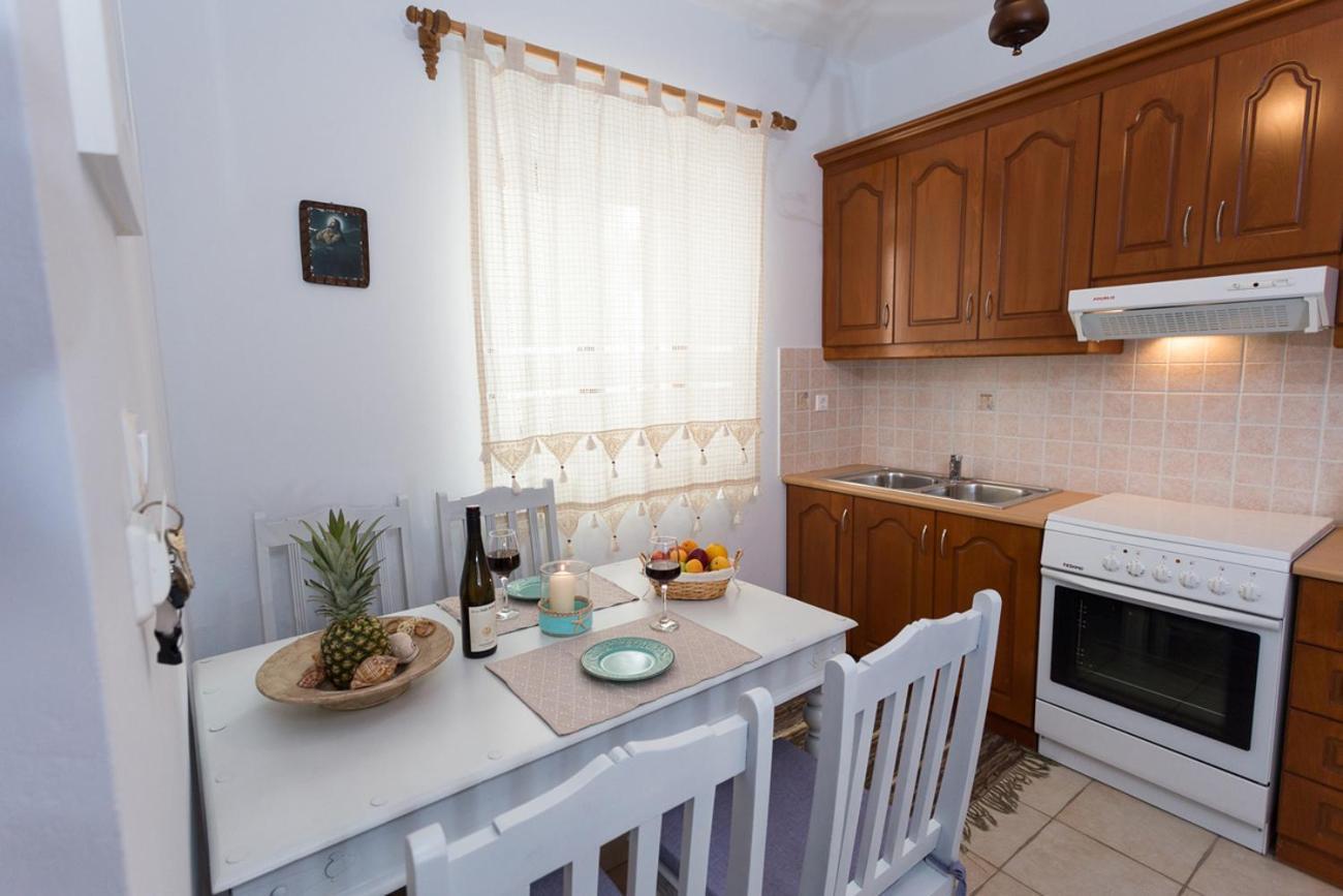 Pleiades Seaside Residences In Mani * Agios Nikolaos (Mani)