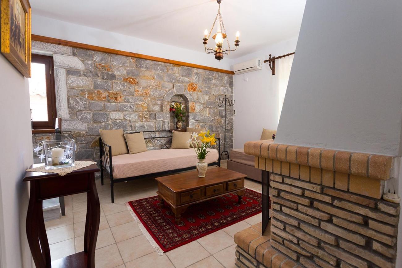 Pleiades Seaside Residences In Mani Villa *