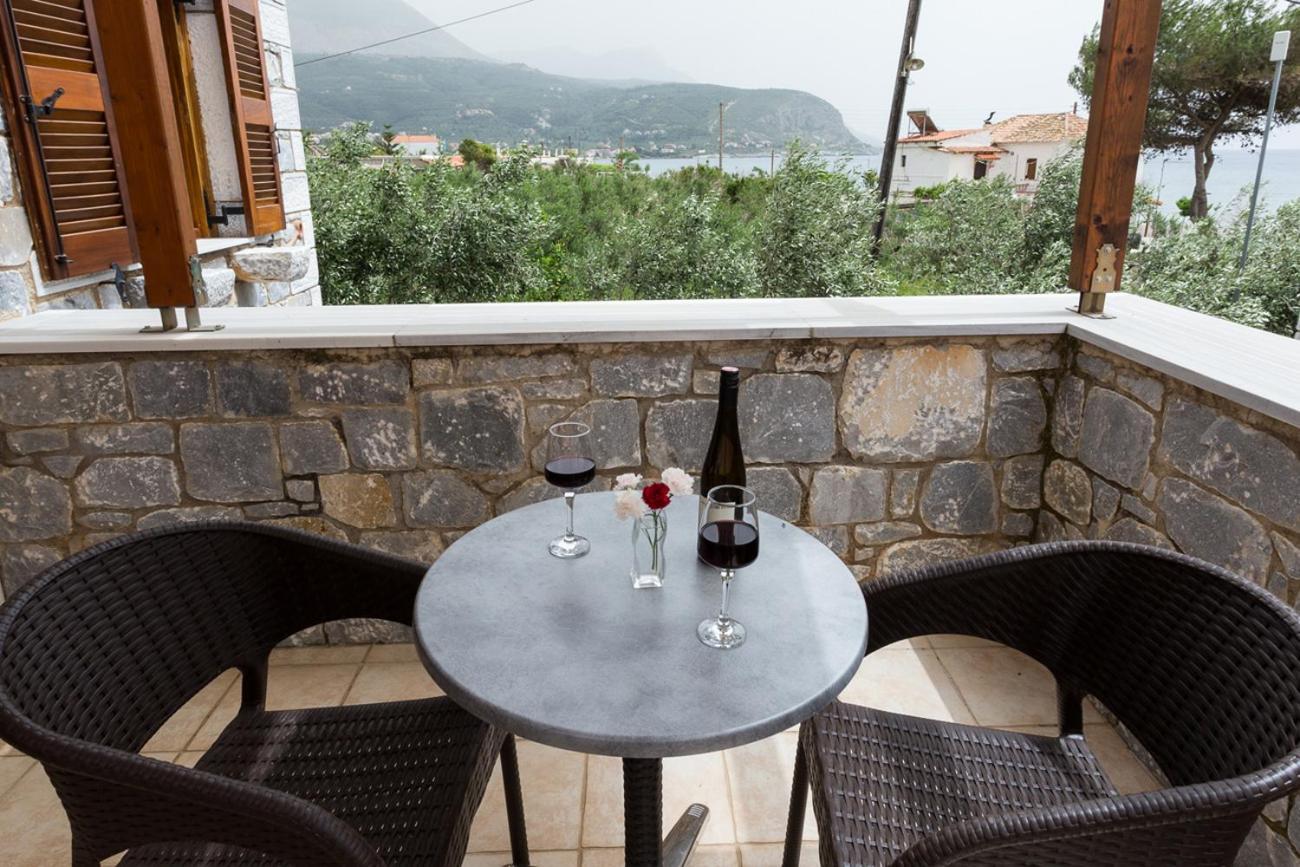 Pleiades Seaside Residences In Mani
