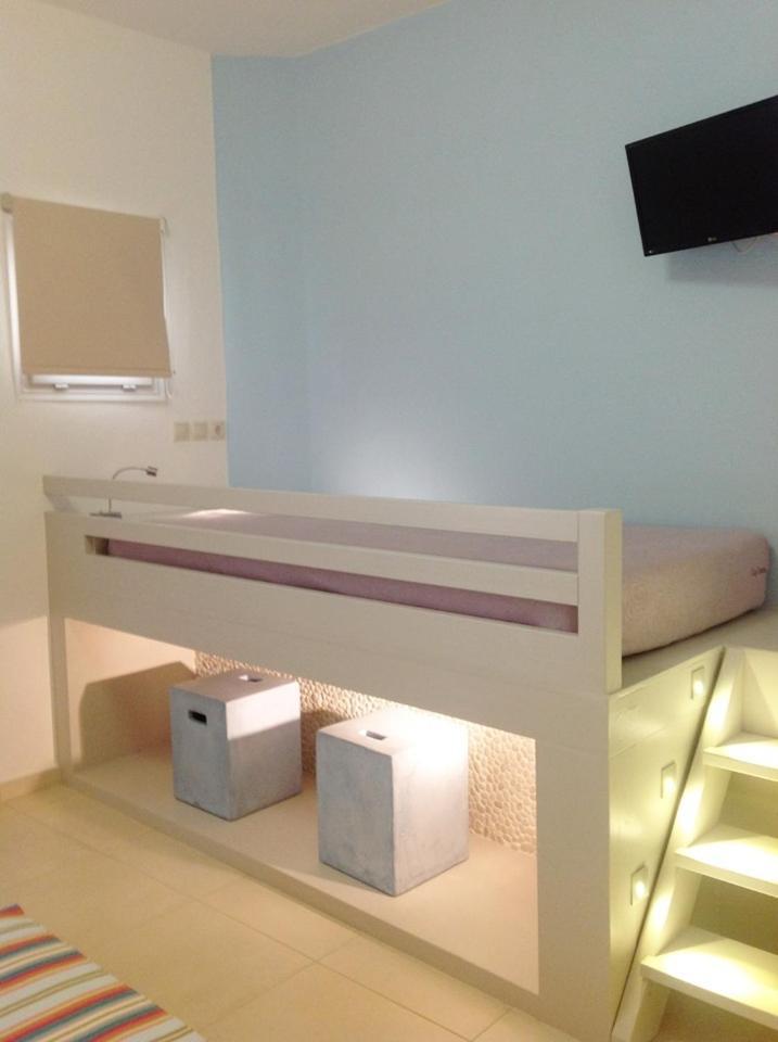 Aphrodite Aparthotel 3*
