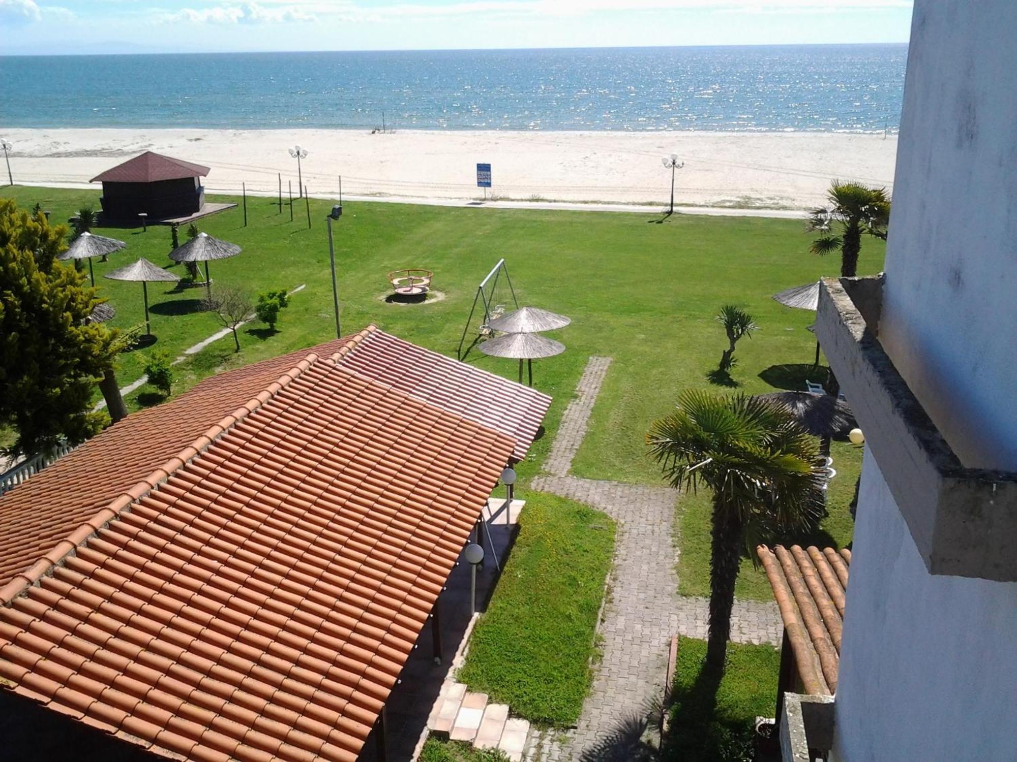 Lidra Hotel 2*