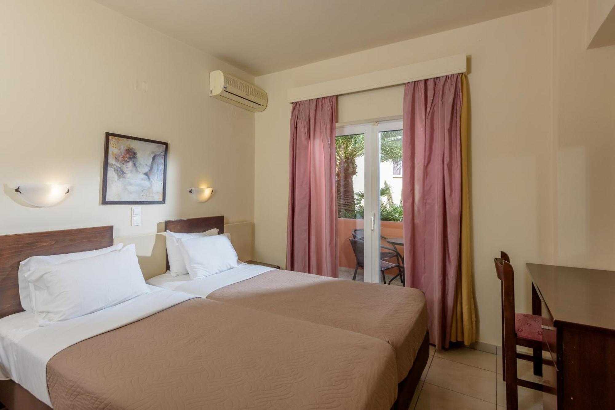 Hotel Eurohotel Theo 4*