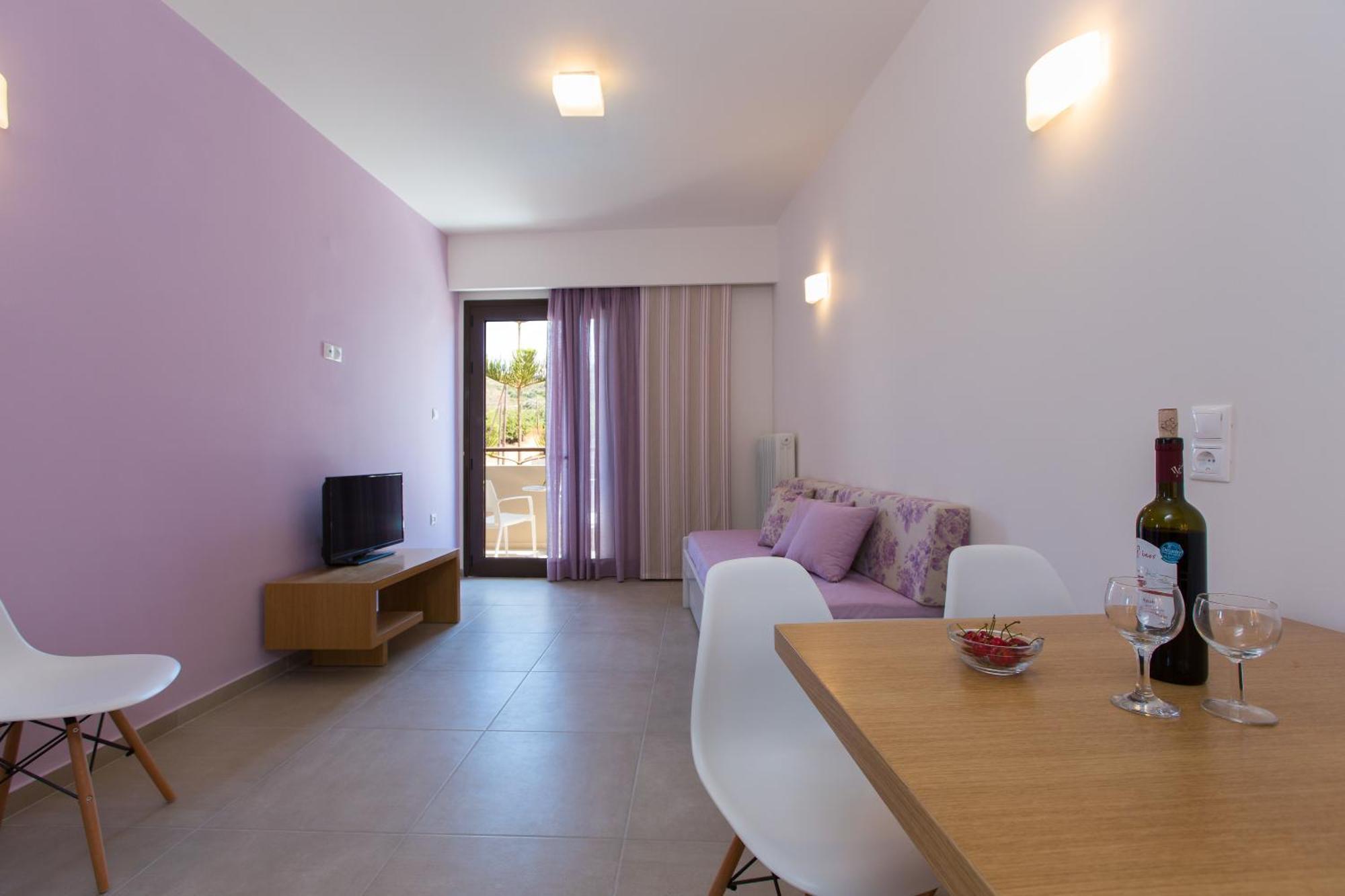 Aparthotel Eltina 2*