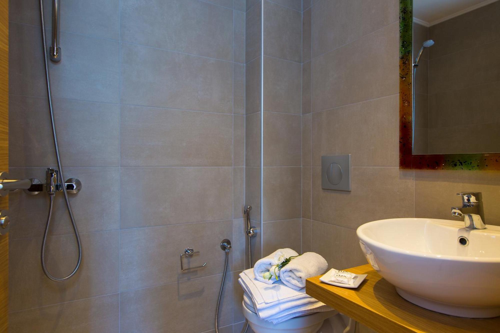 Aparthotel Eltina 2*