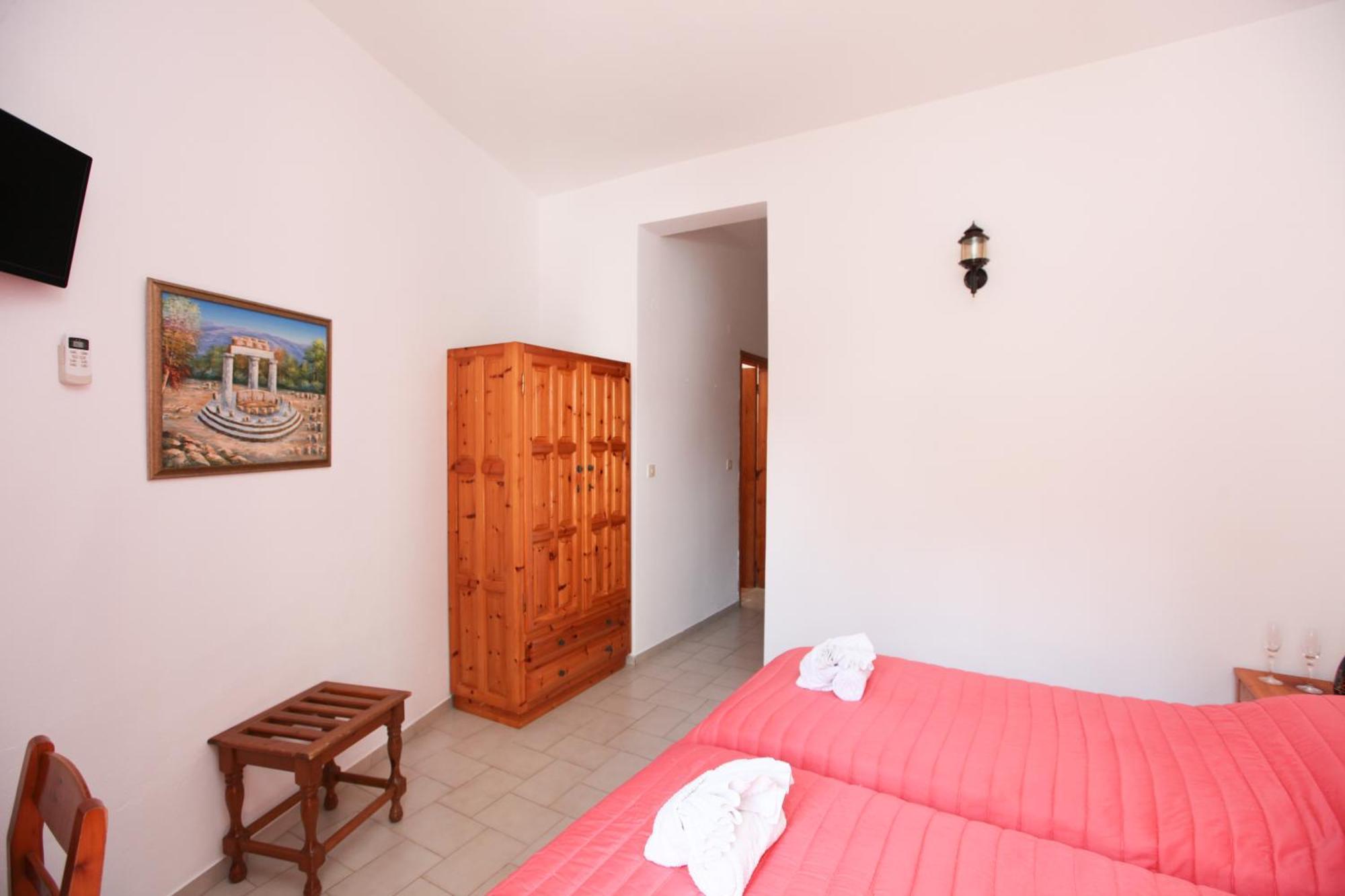 House Aparthotel Skiathos Town