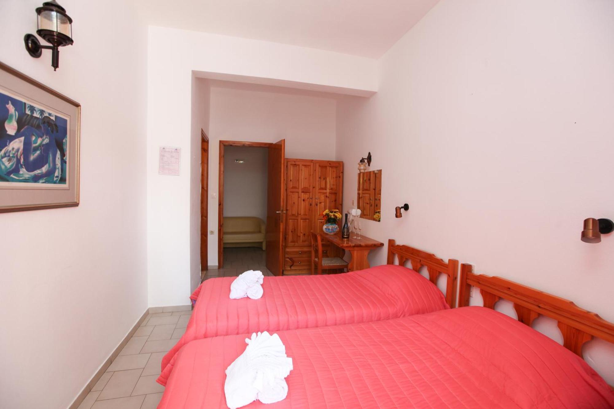 Aparthotel House