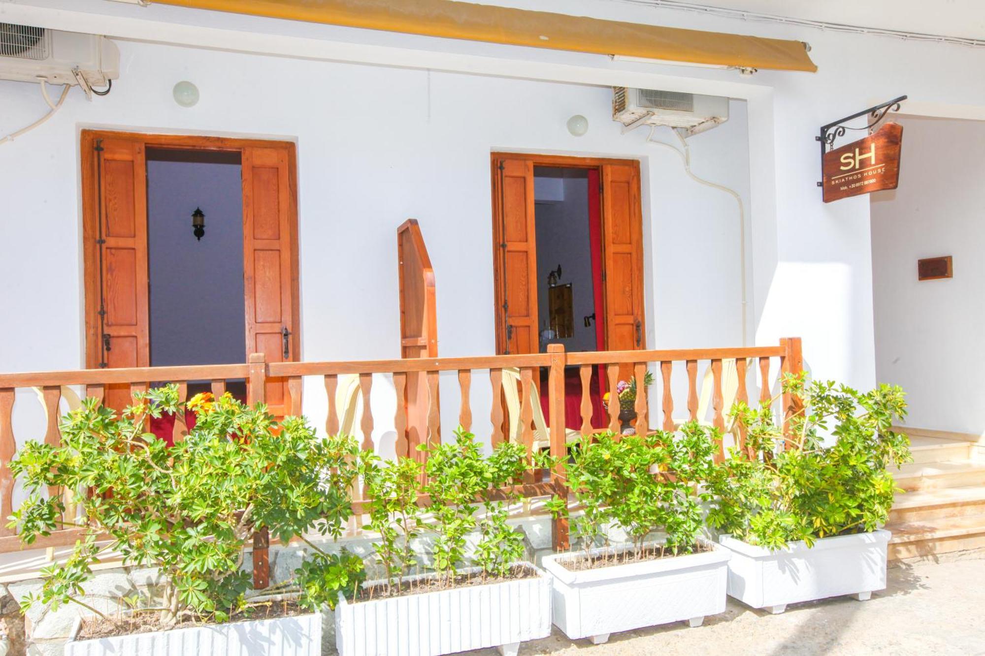 Aparthotel House Skiathos Town