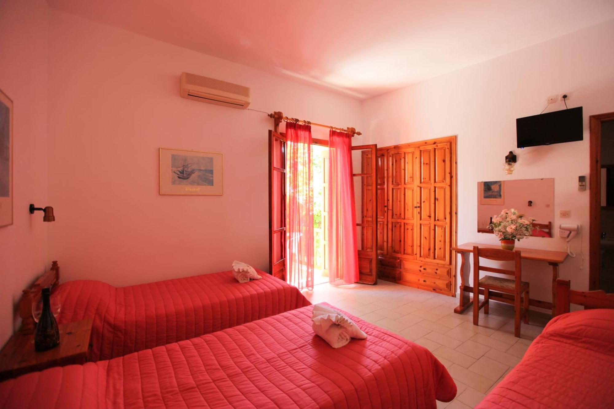 Aparthotel House