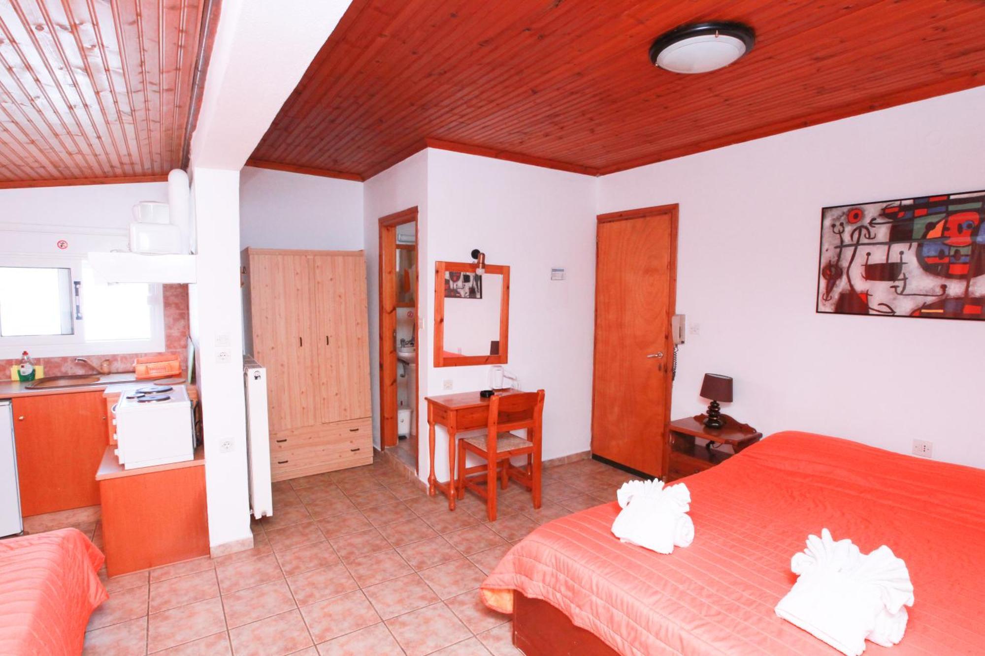 House Aparthotel Skiathos Town