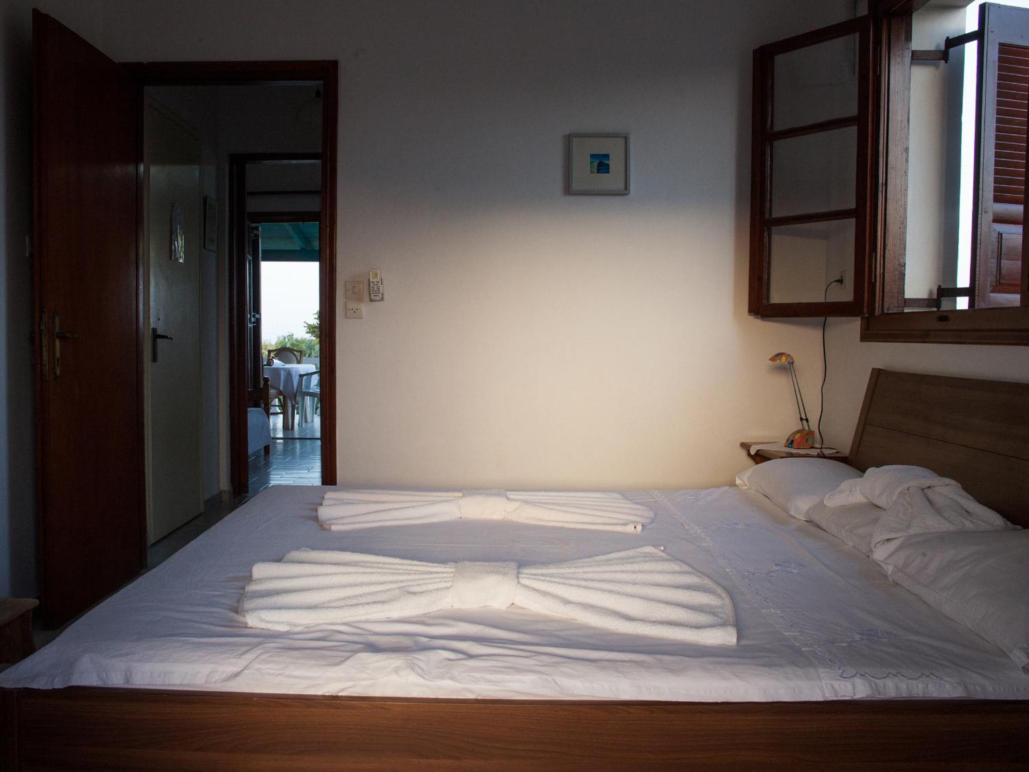 Areti Orfeas Studios Apartment *