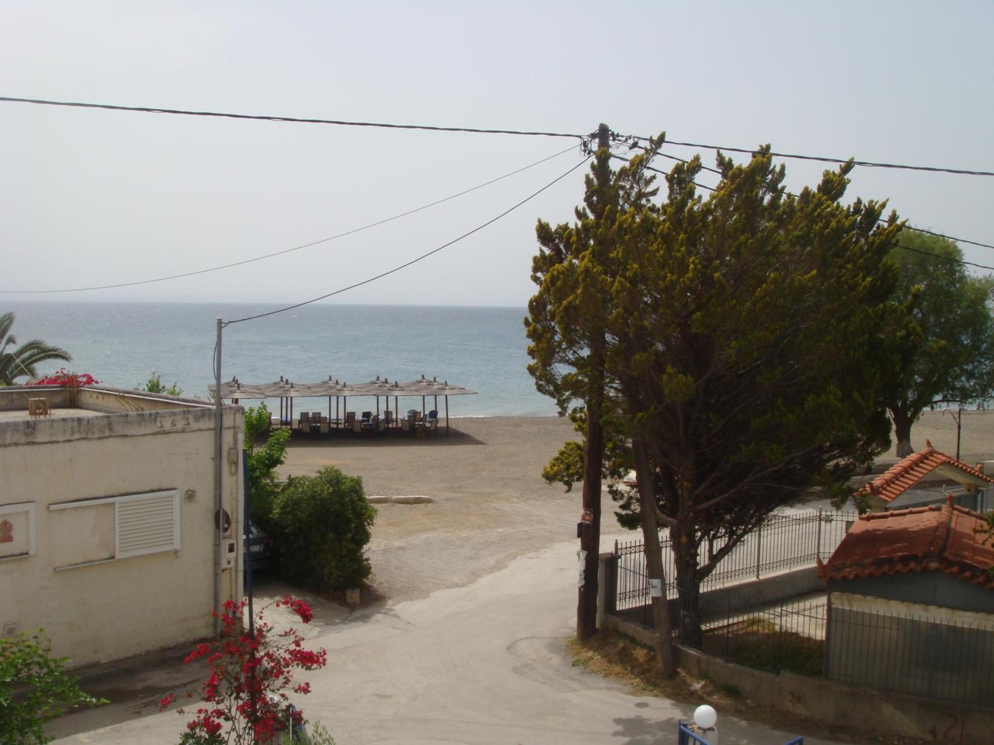 To Kyma Amarynthos