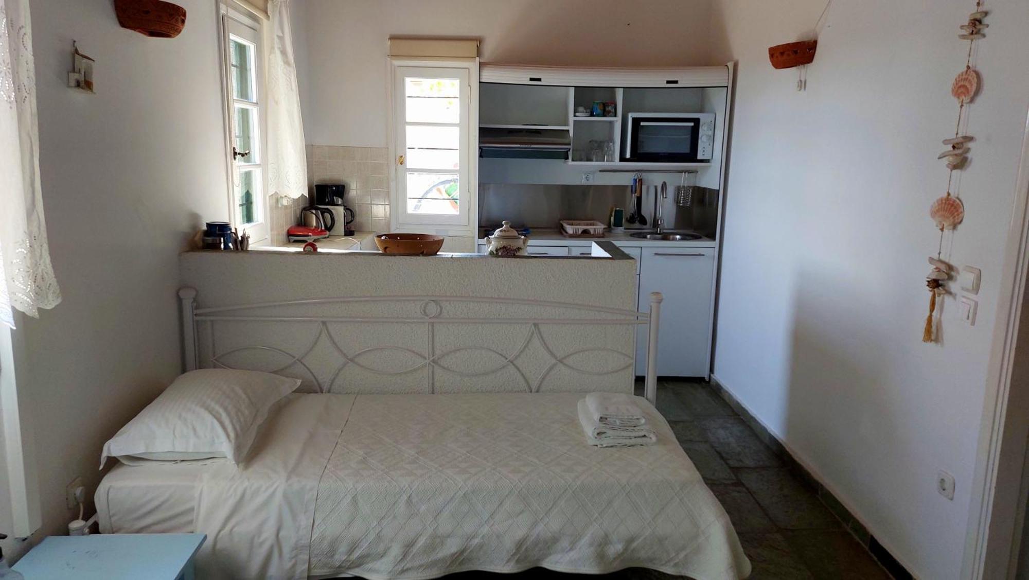 Apollon-artemis Apartment