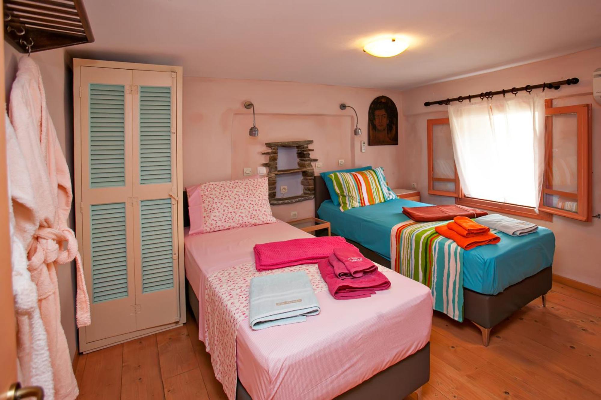 Tinos Habitart