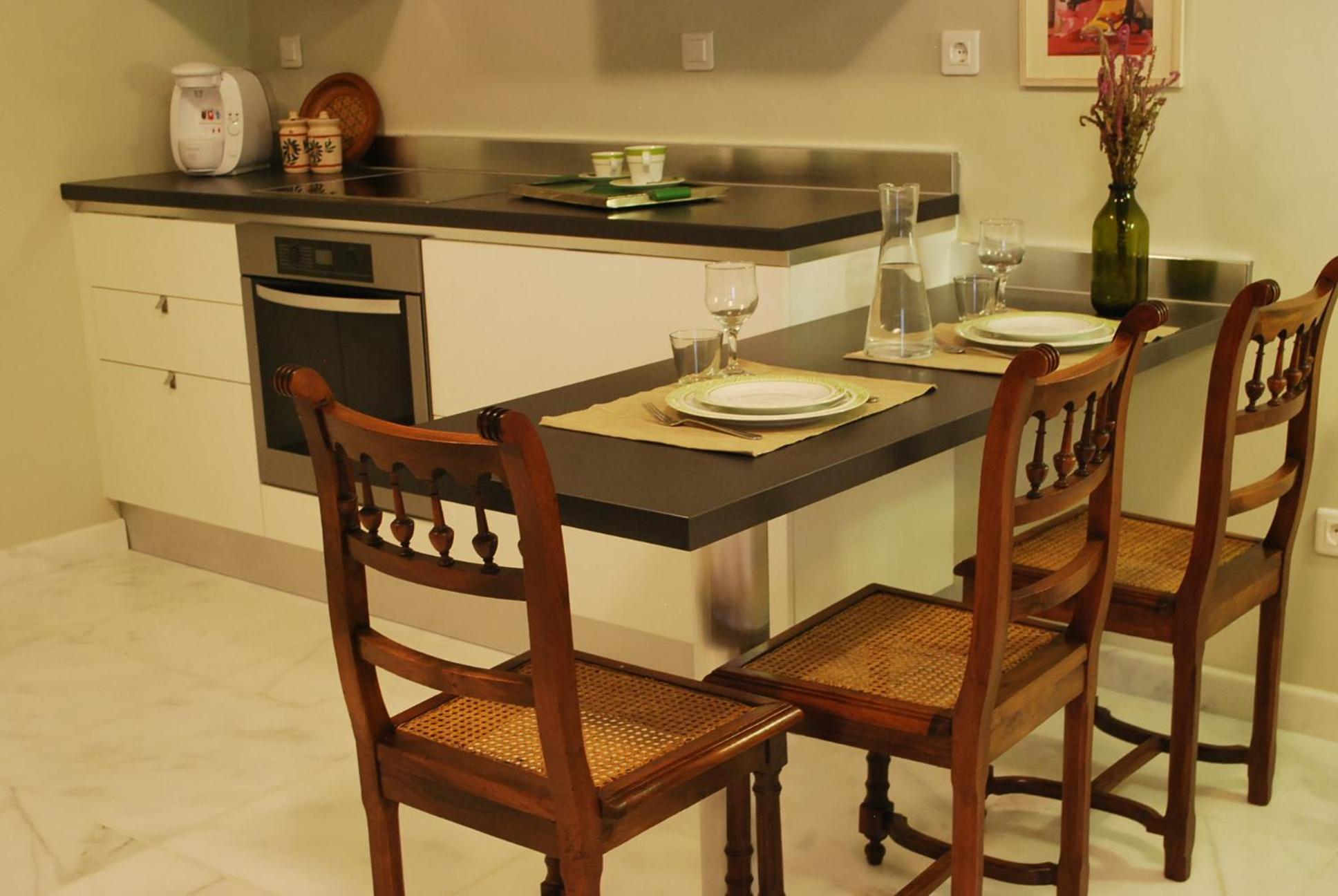 Hydras Chromata Apartment *