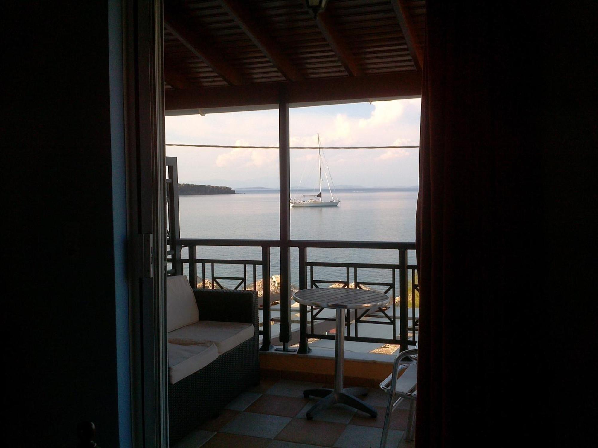 9 Musses Aparthotel 2*