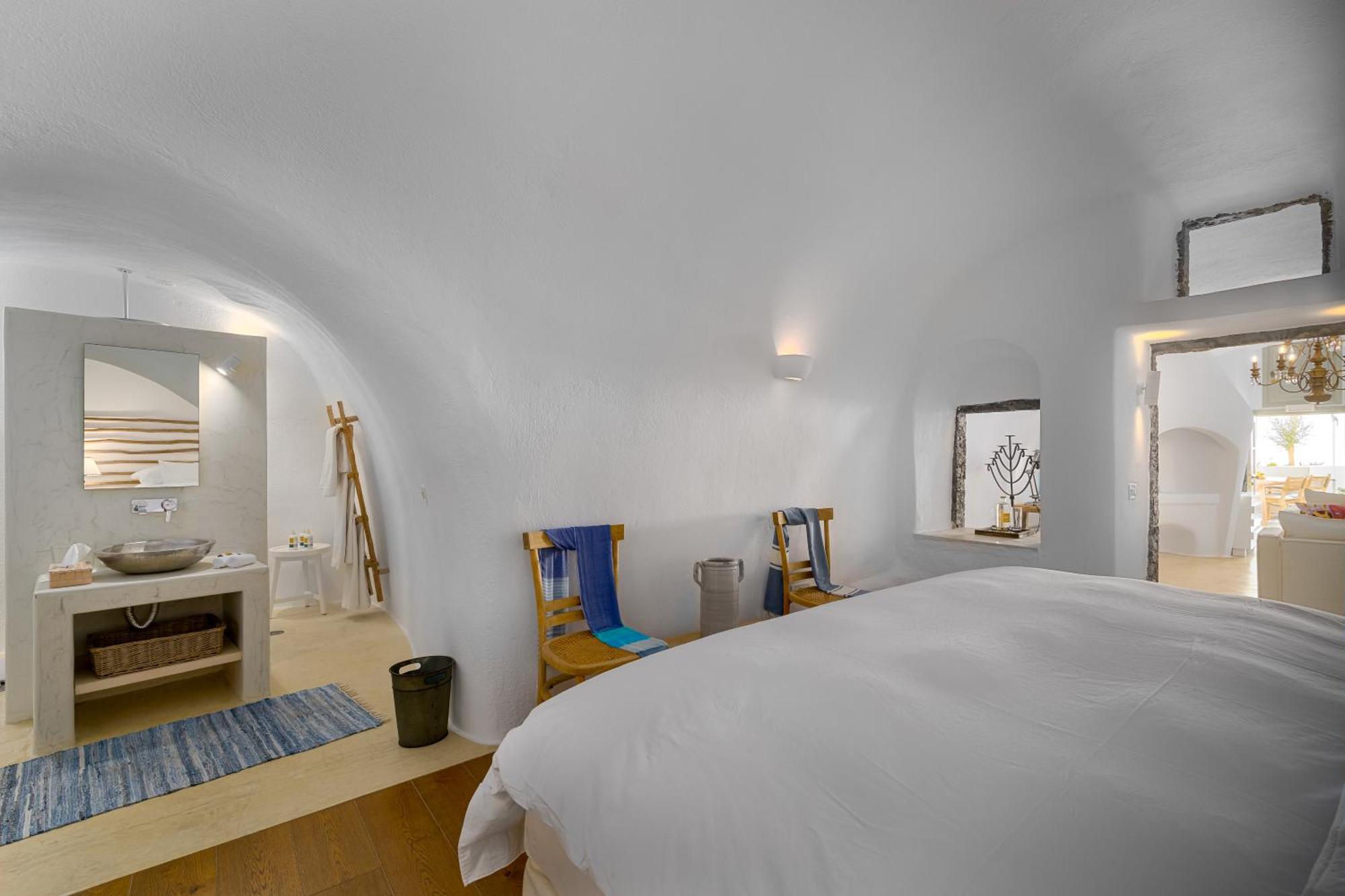 Hotel Iconic Santorini, A Boutique Cave By Sandglass