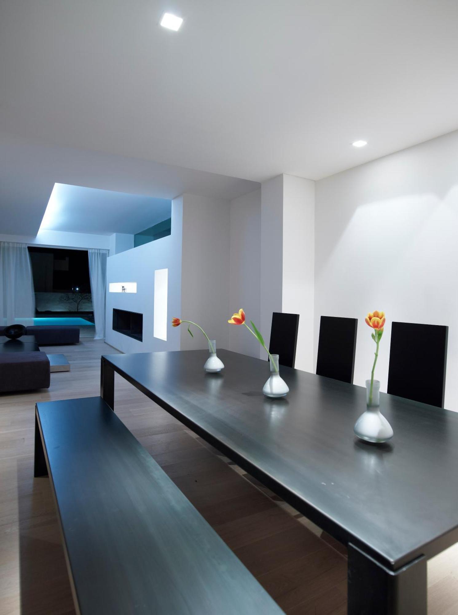 Infinity White Complex By Gk Apartment