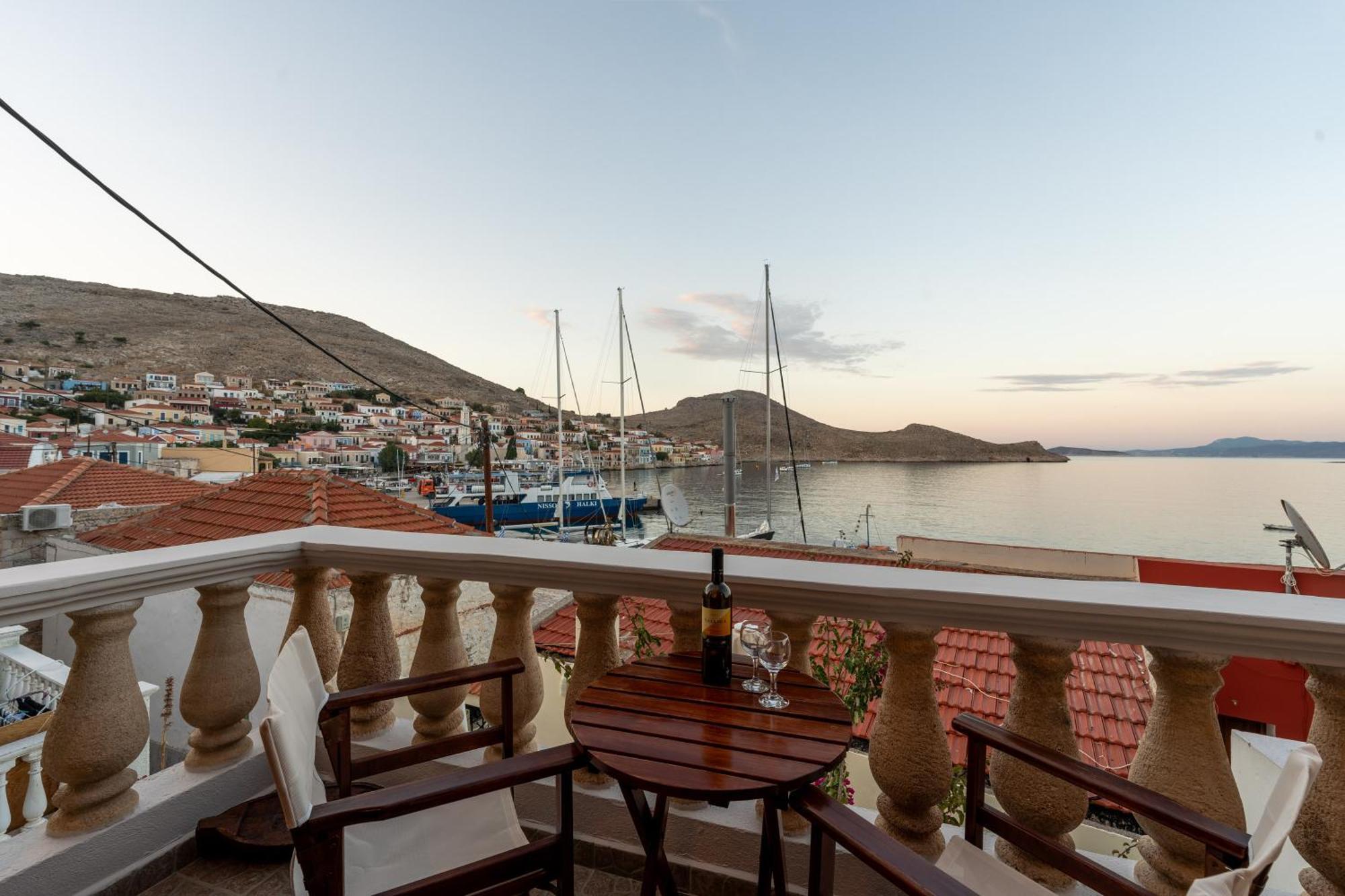 Villa Antonis Chalki Town