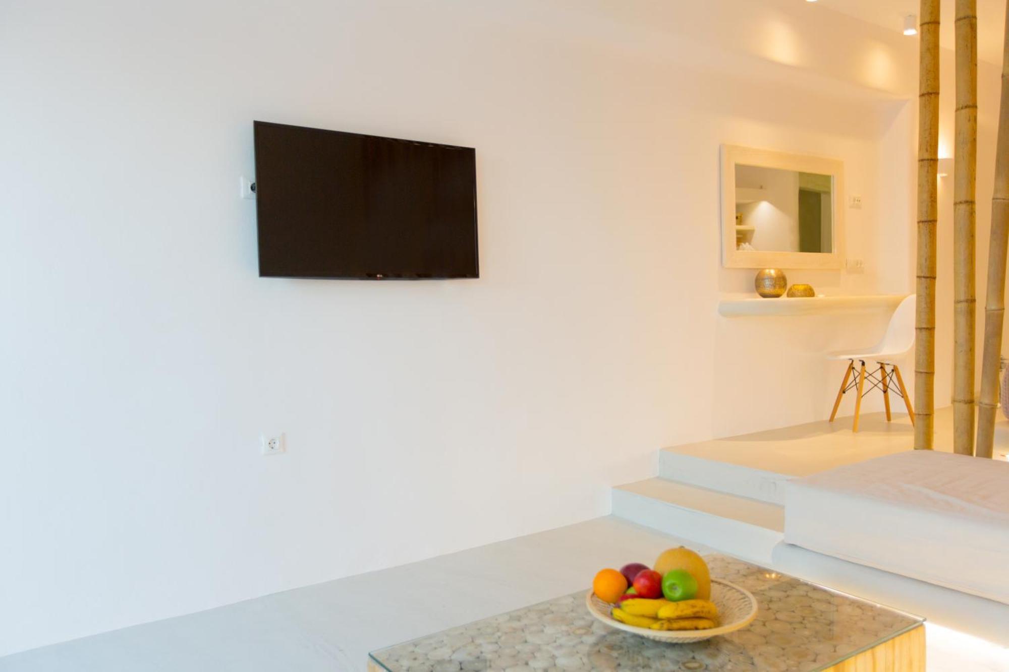 Naxian Utopia | Luxury & *