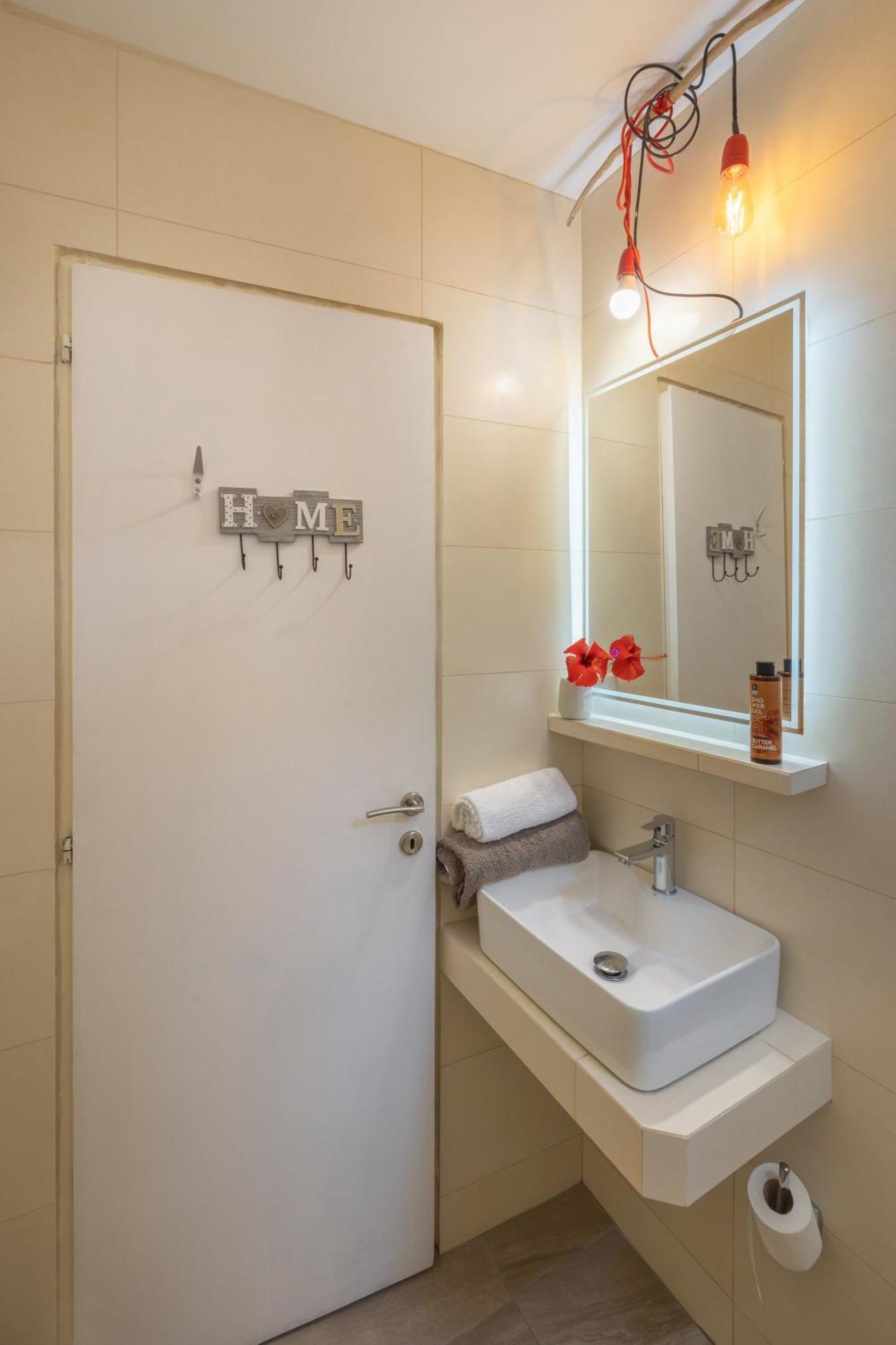 Studio Home Apartment