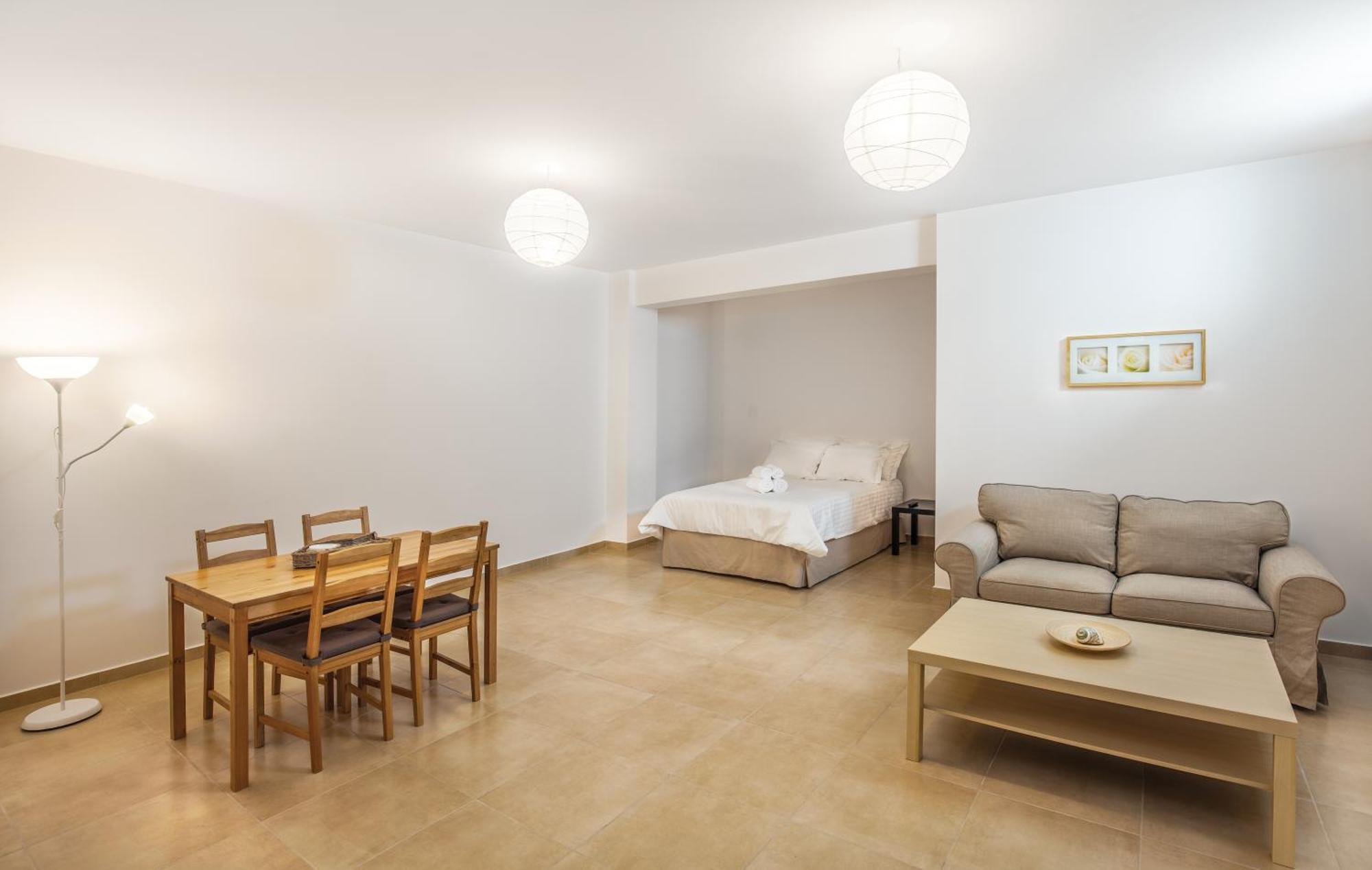 Apartment Avrofilito Syros