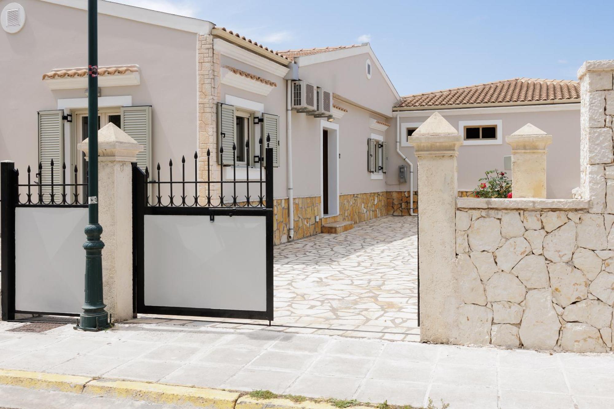 Santos Luxury *