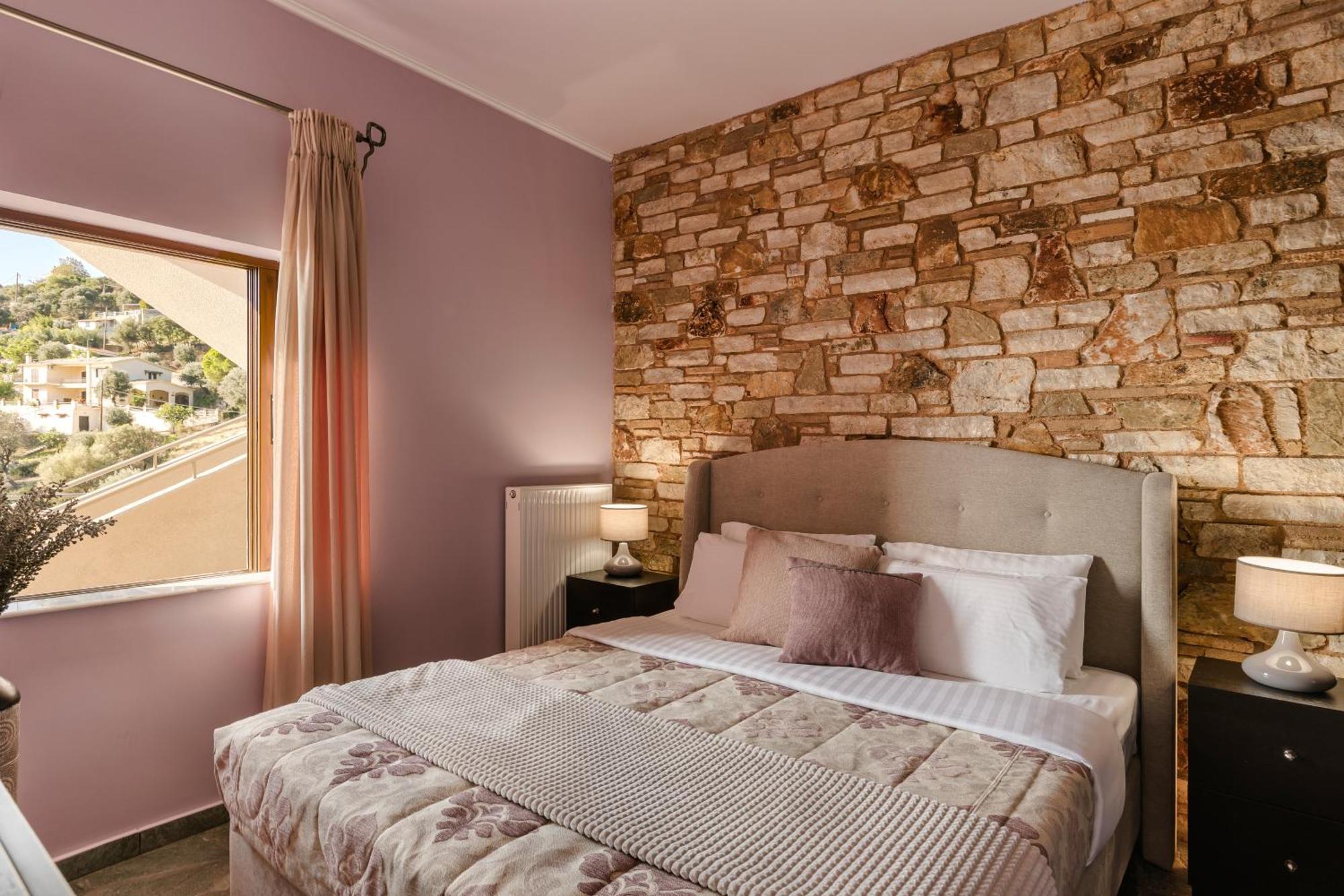 Aparthotel Paramithenio Village &