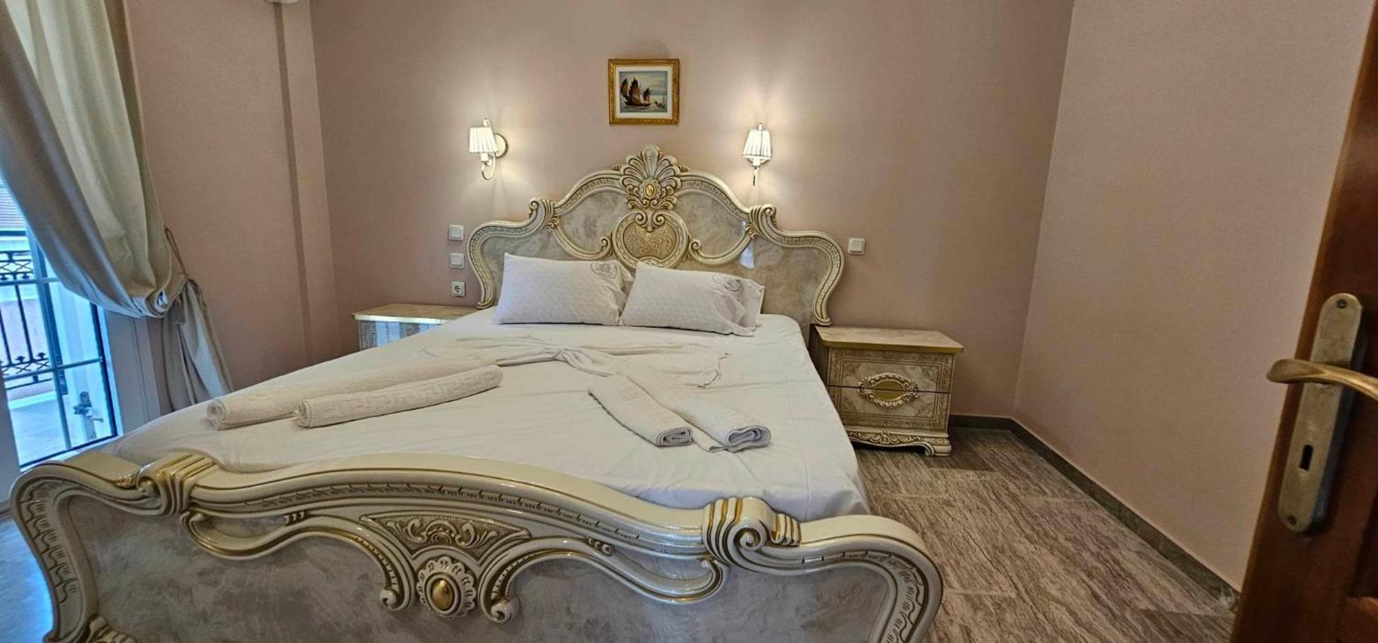 Stellatos House *