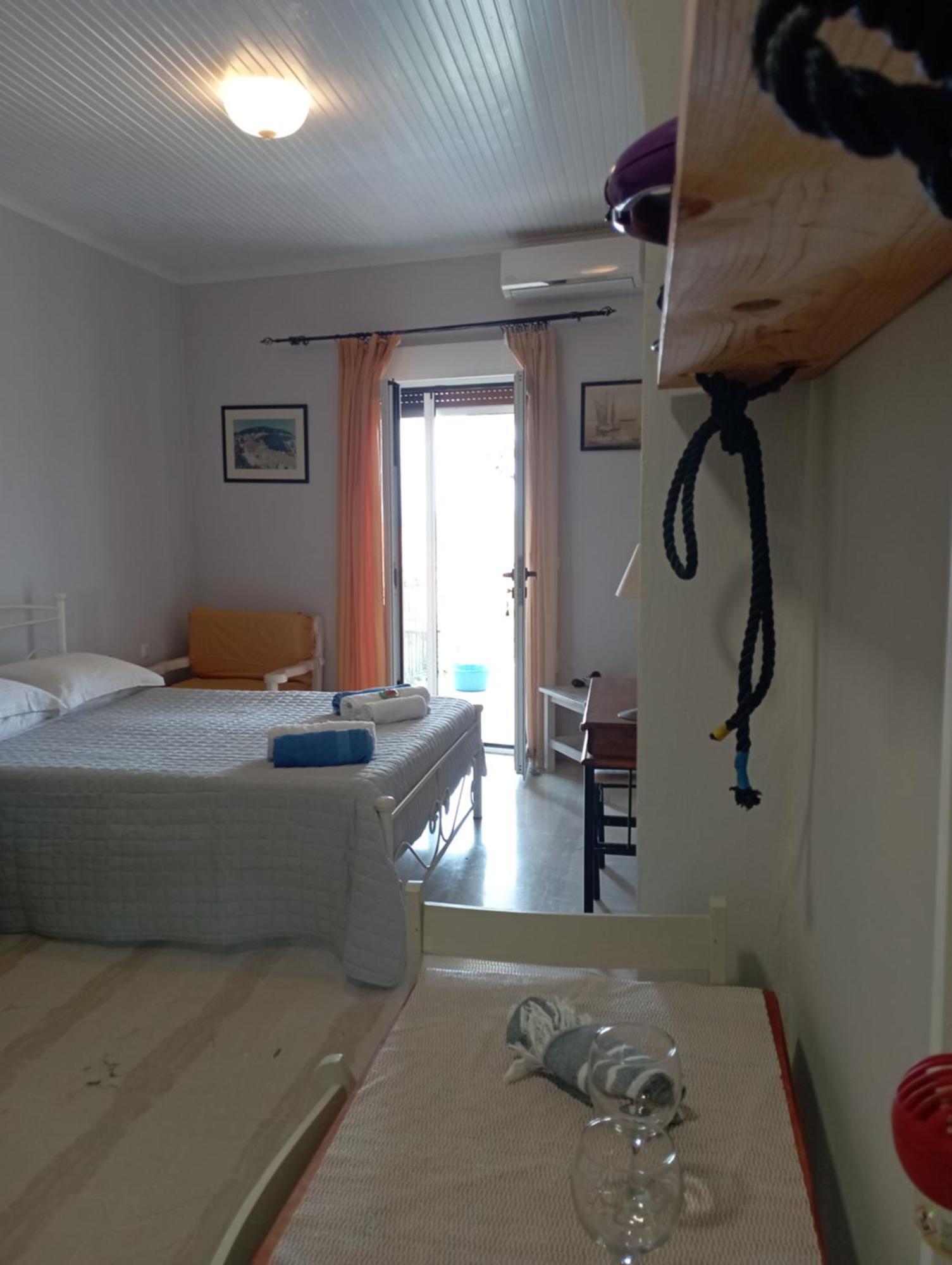 Paxos Gaios