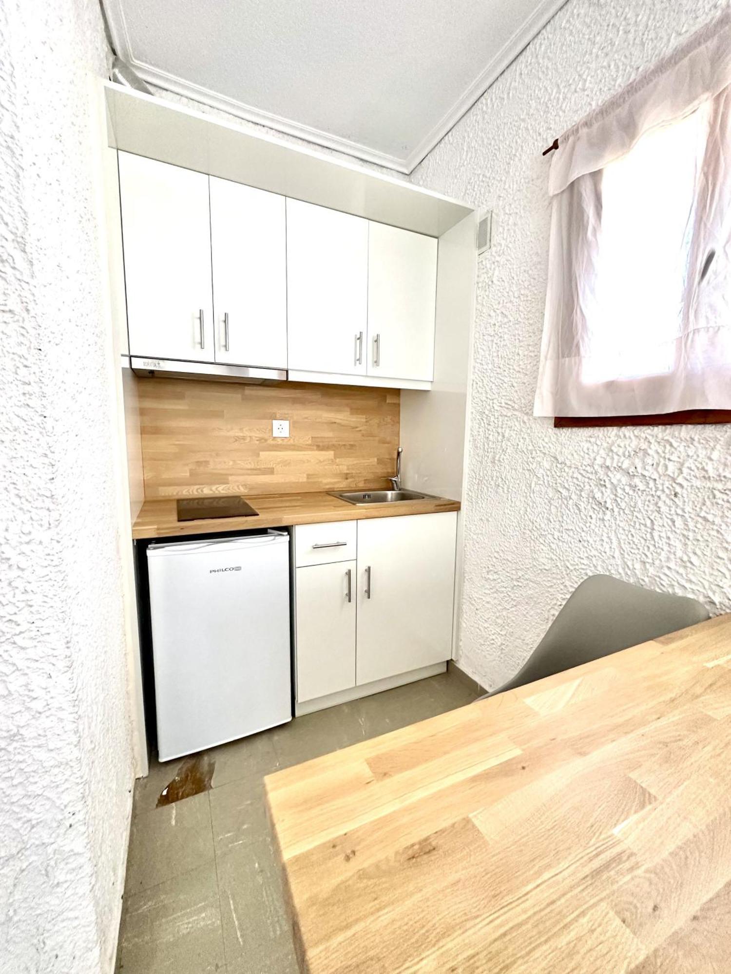 Aparthotel Katerina Neos Pirgos