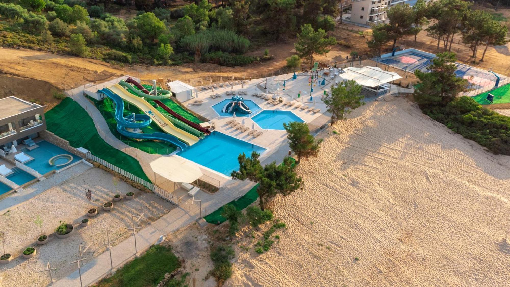 Zoe Hotel, Trypiti & Hive Water Park Limenaria (Thasos)