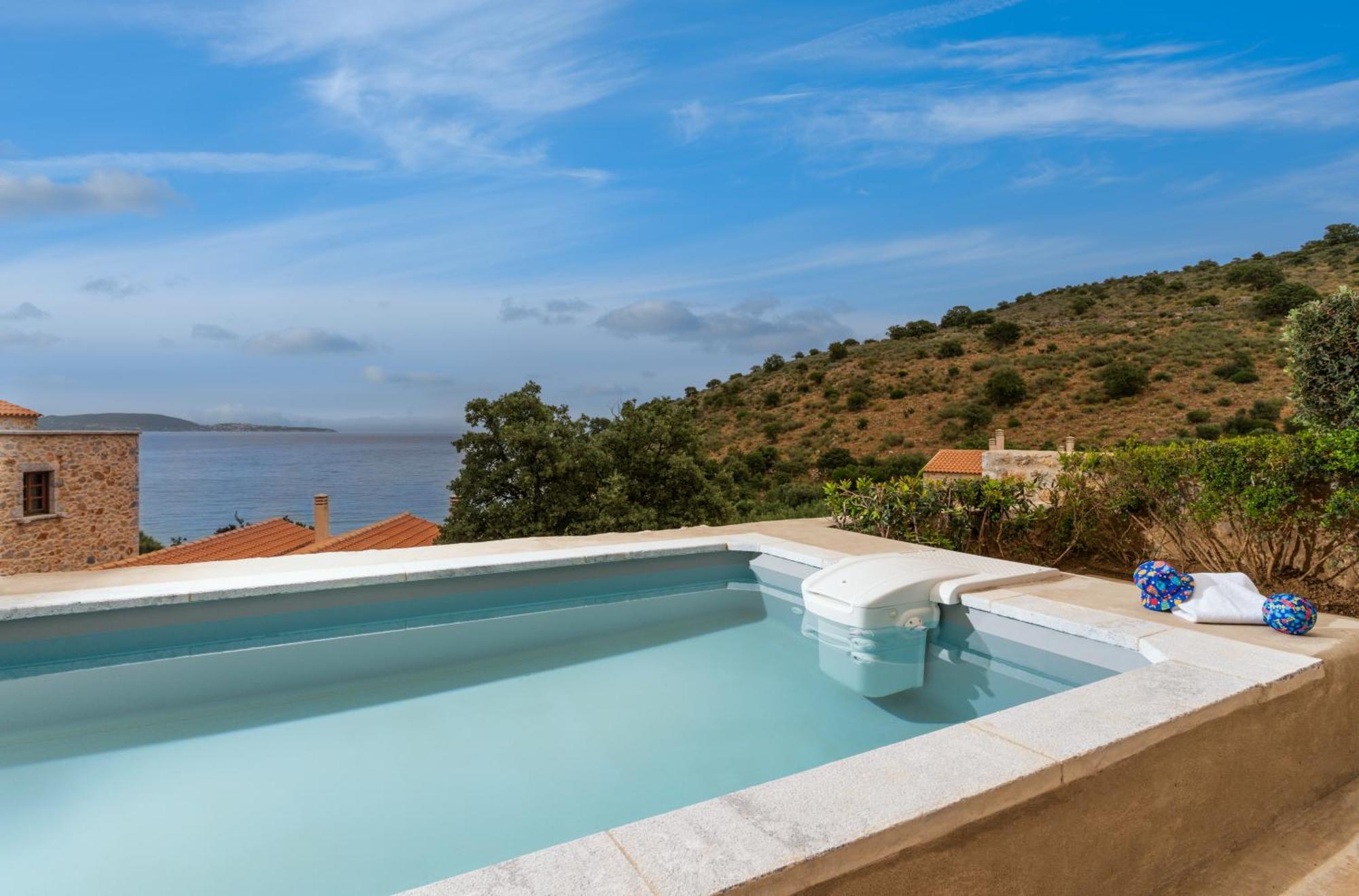 100 Rizes Seaside Resort- Small Luxury Of The World Hotel