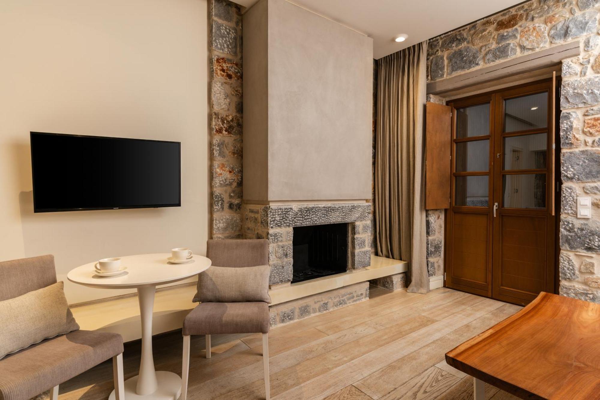 100 Rizes Seaside Resort- Small Luxury Of The World Kalivia (Laconia)