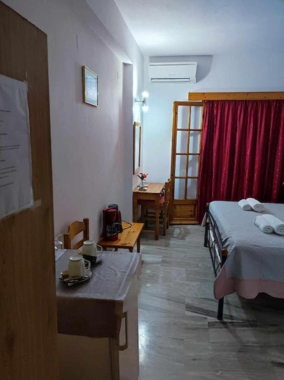 Marianna House * Agios Georgios Pagon