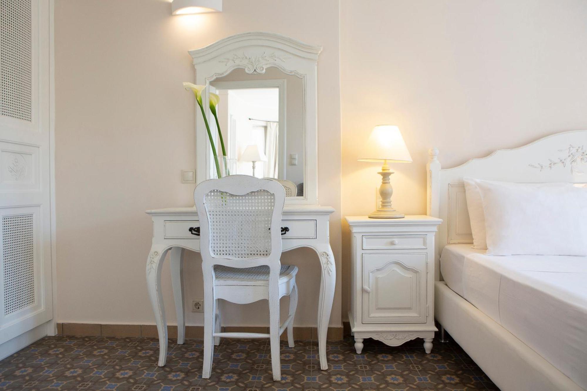 Hotel Red Tower Nikiana