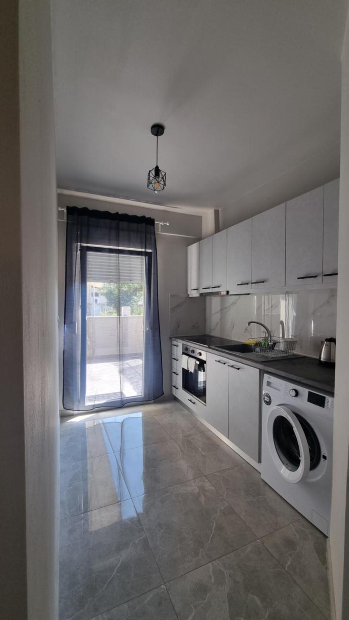 Apartment Seaside Luxury By Sarigianni