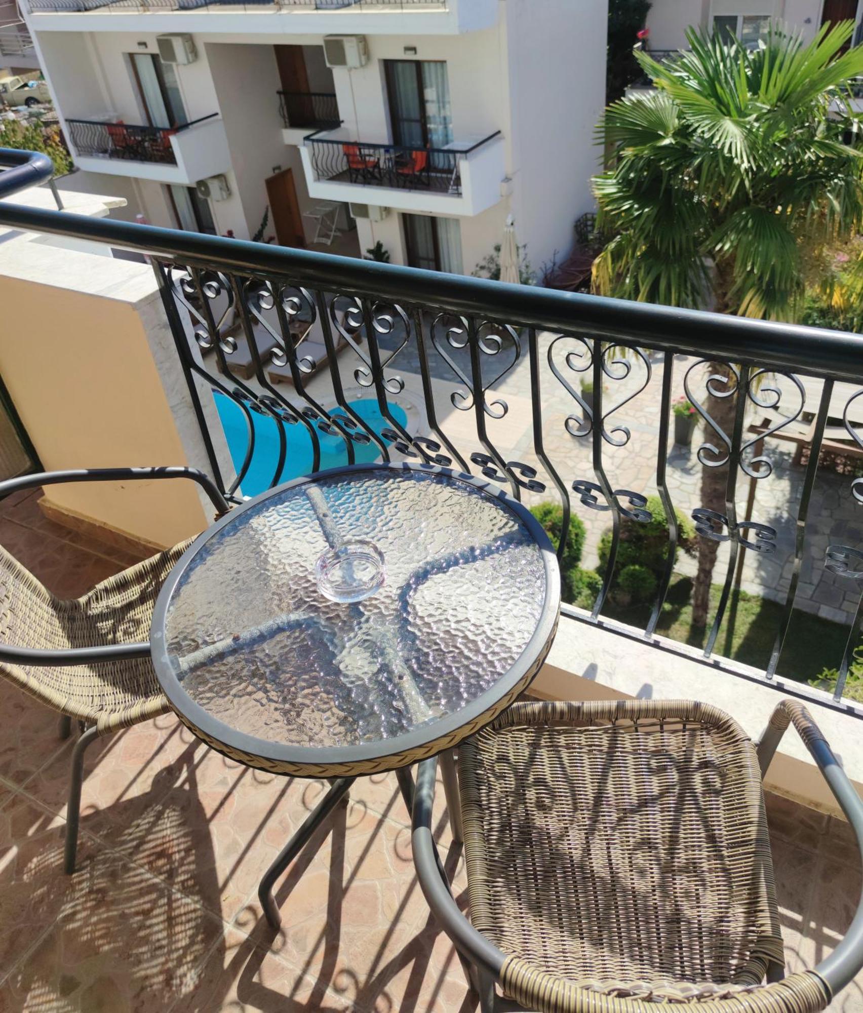 Syrtaki Hotel