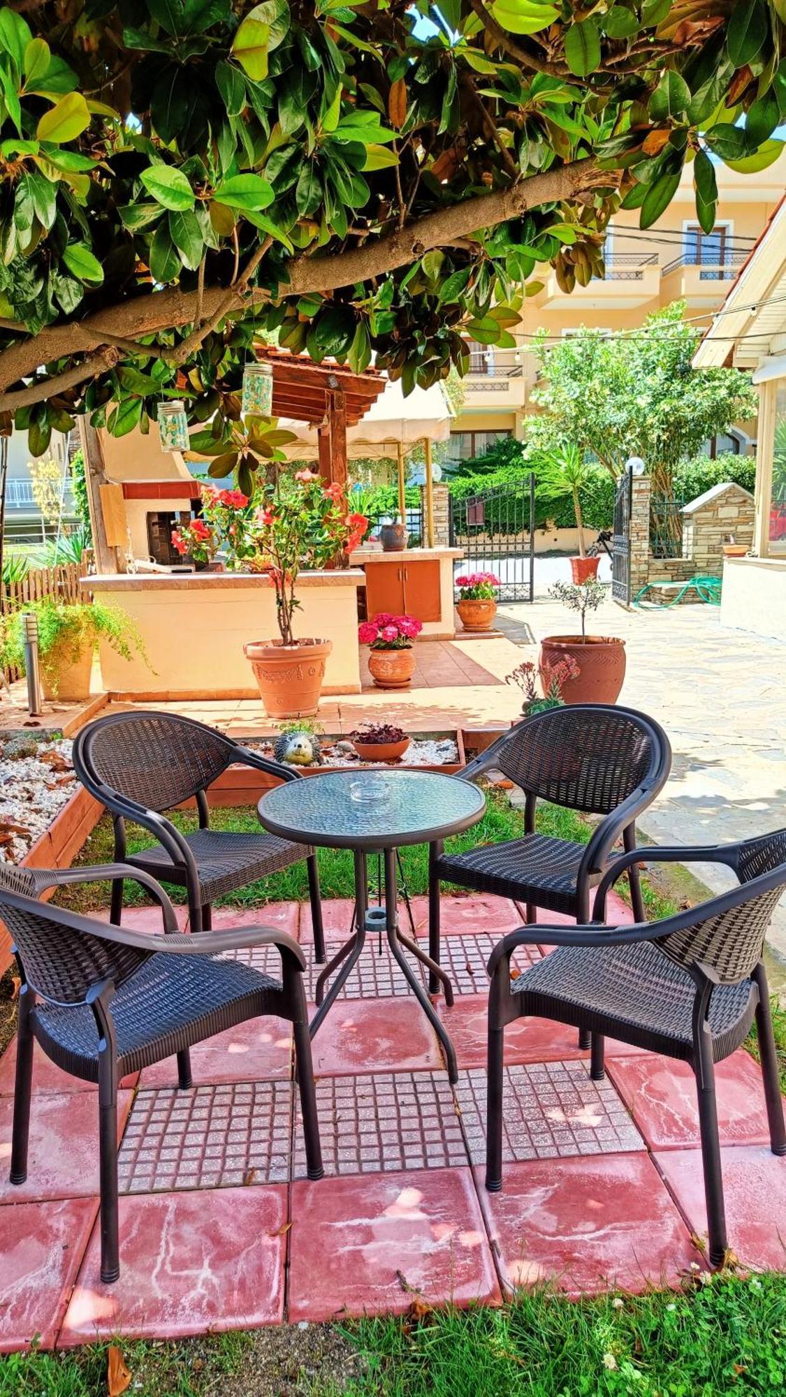 Aparthotel Garden House Katerina *