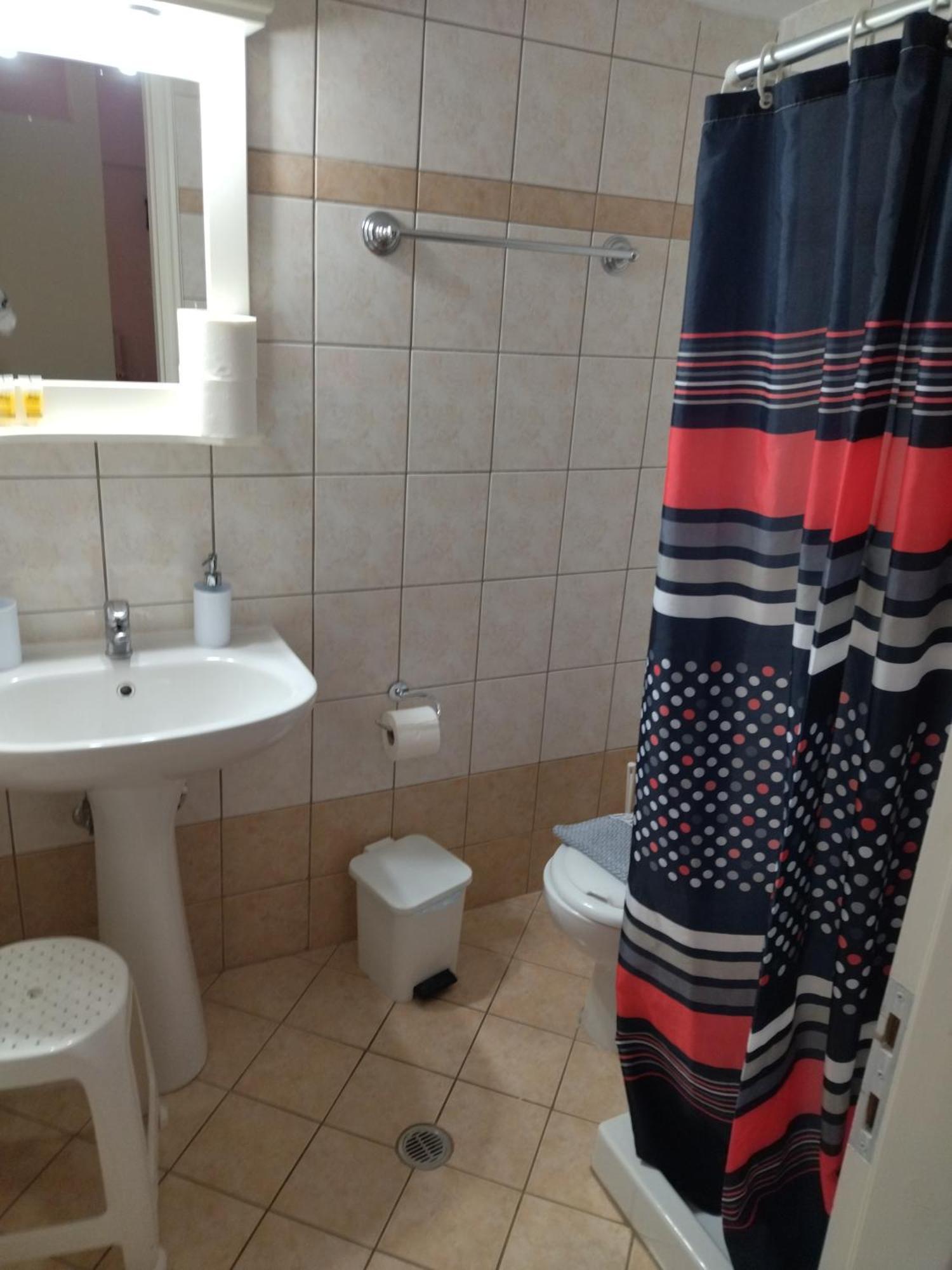 Chrisi Akti Guest house