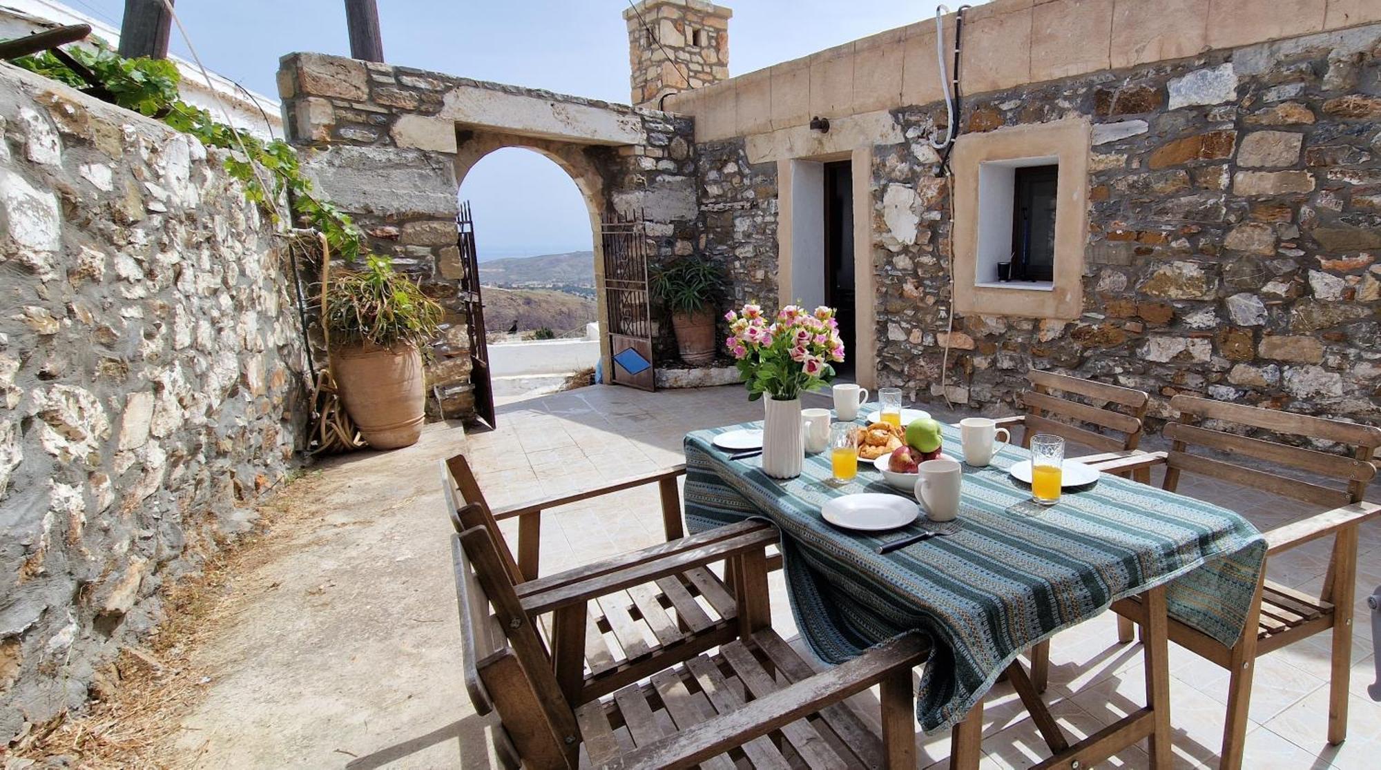 Yiannis Guest house *