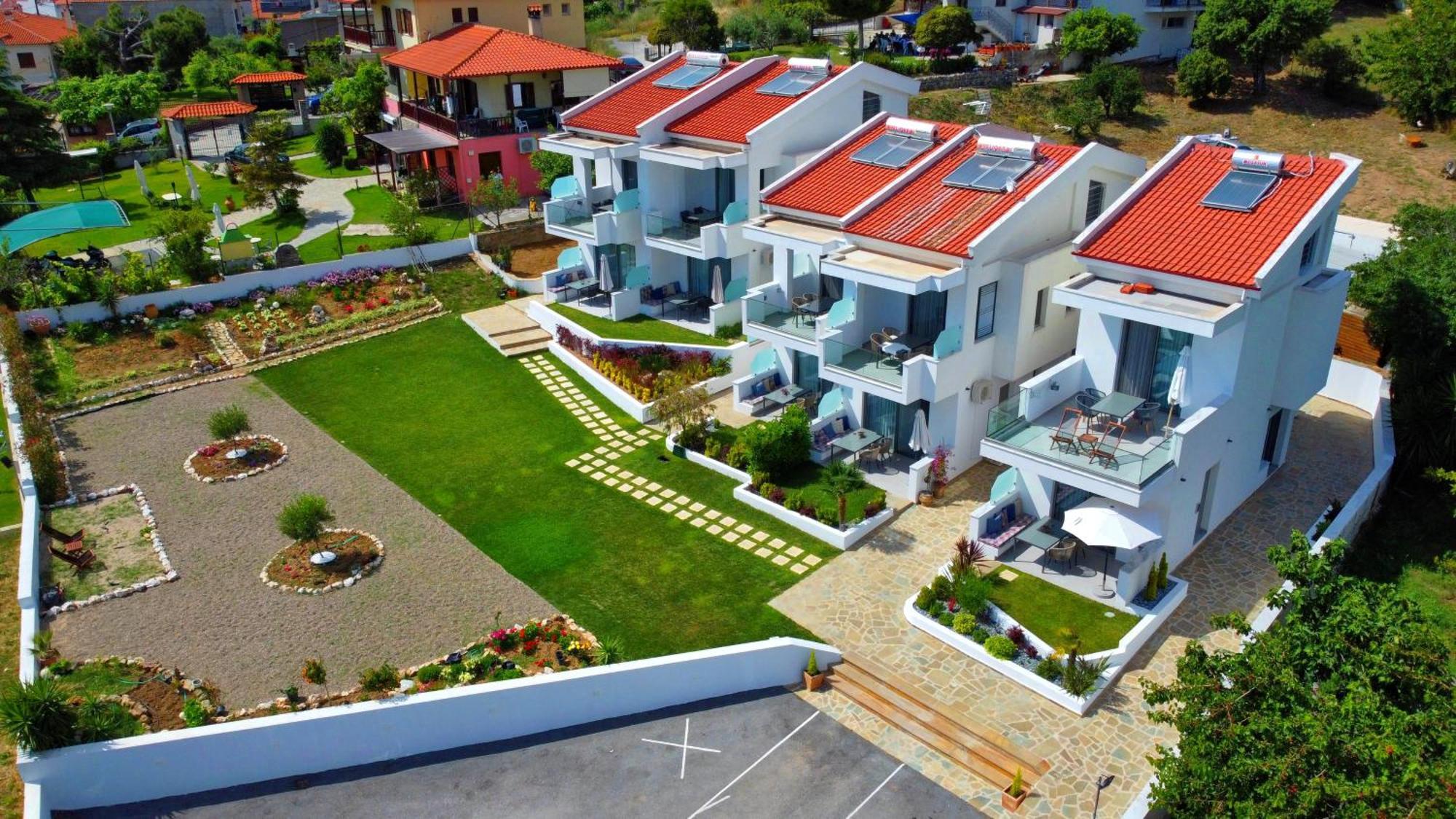 Twins Yard Apartment Nikiti (Sithonia)