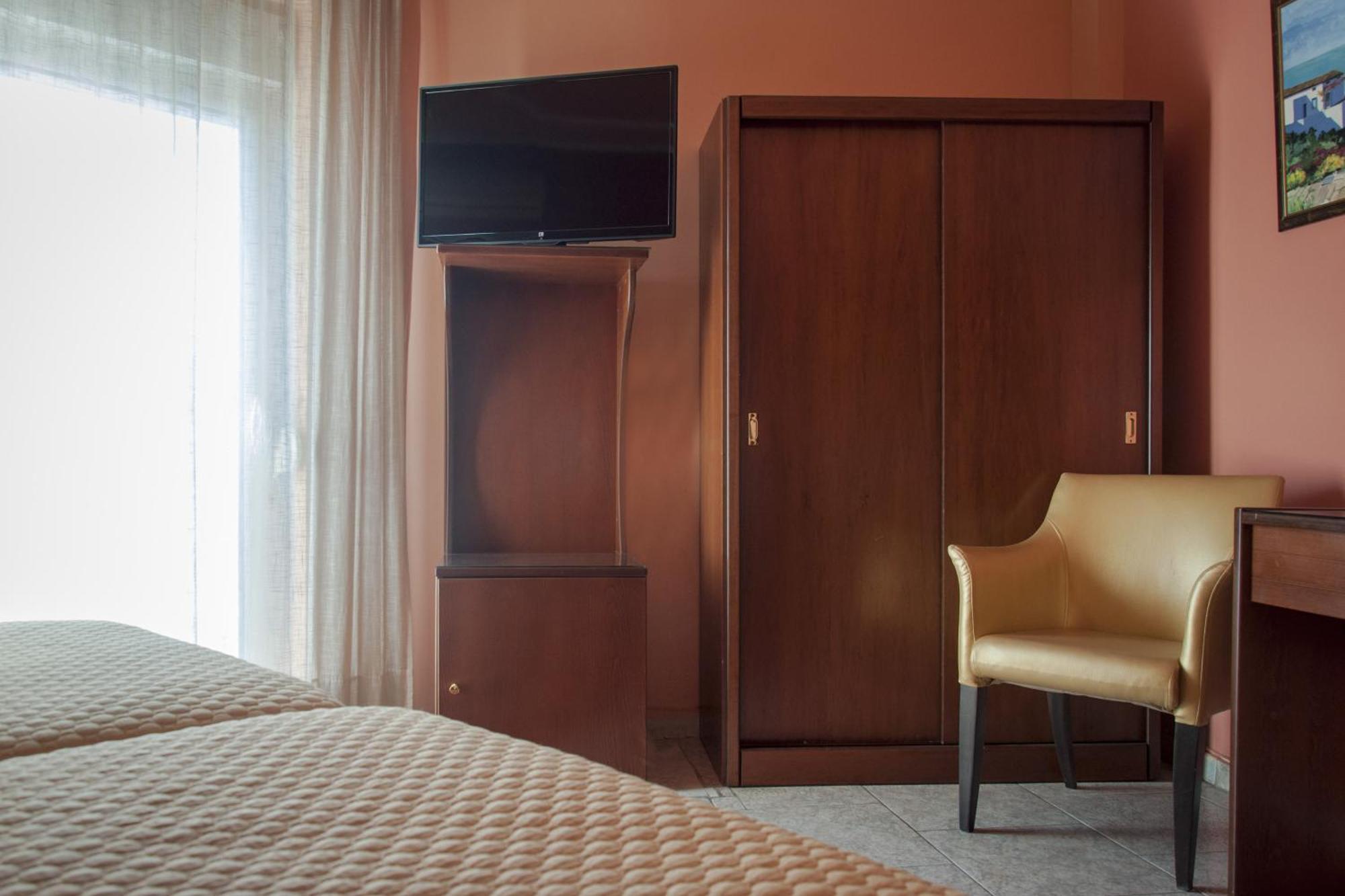 Marianna Hotel