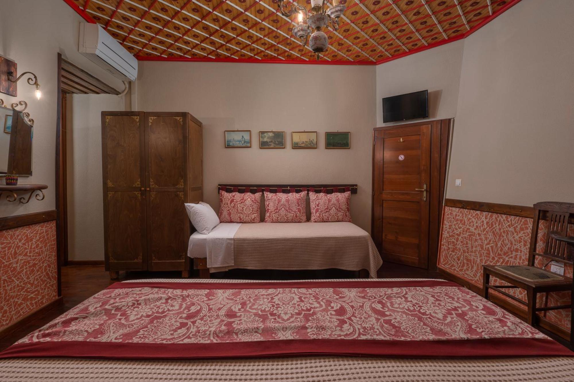 Archontiko Melanthi 3*