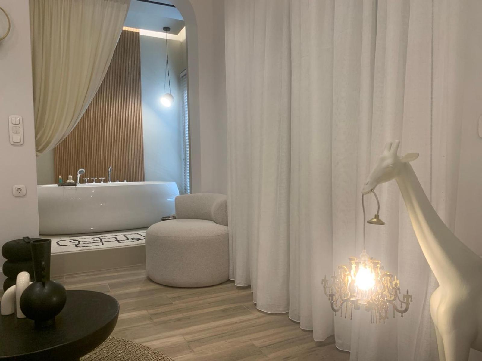 Apartment Khroma Luxury 1 Front *