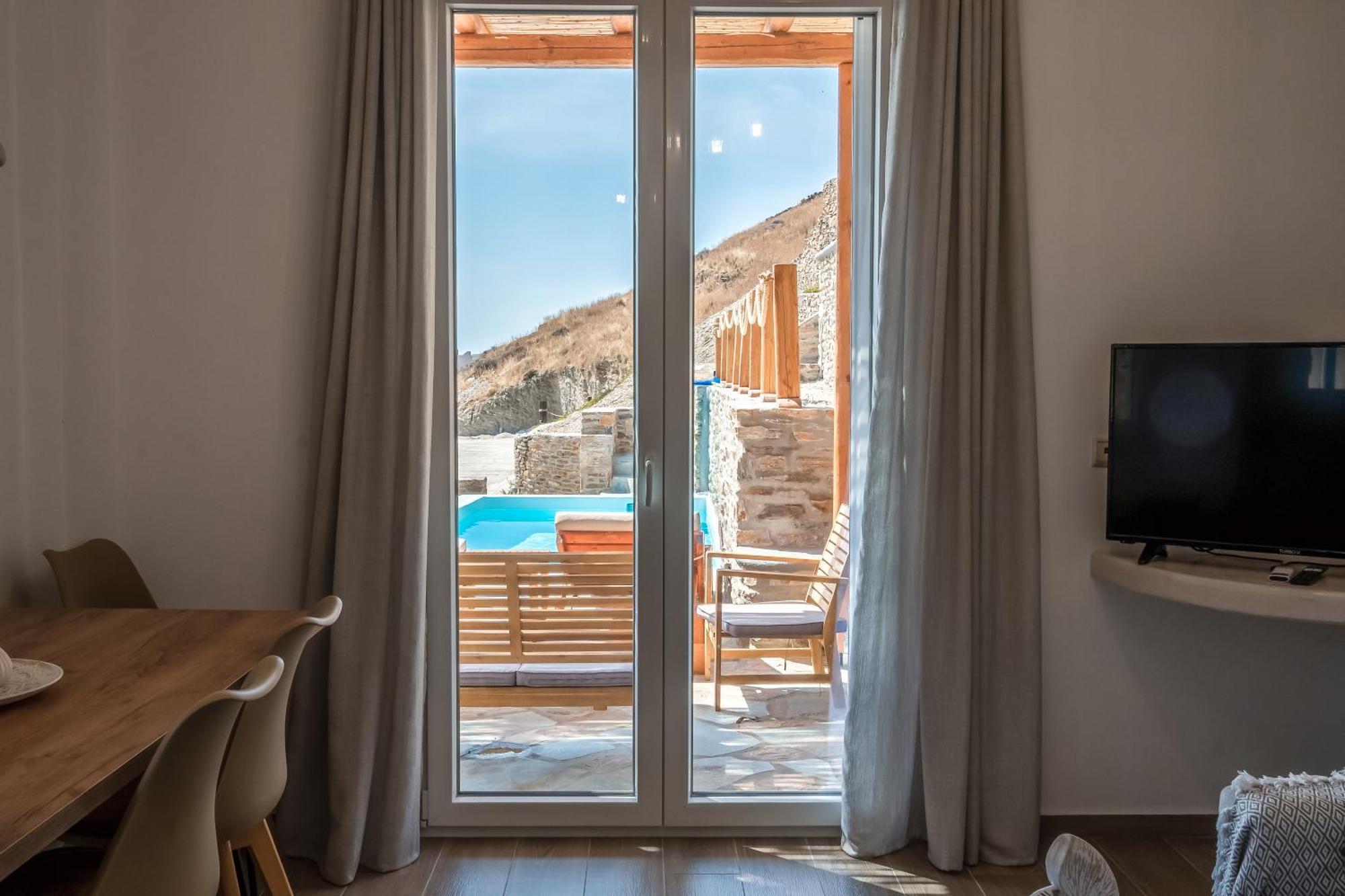 Epithea 2 με ιδιωτικη πισινα Kythnos