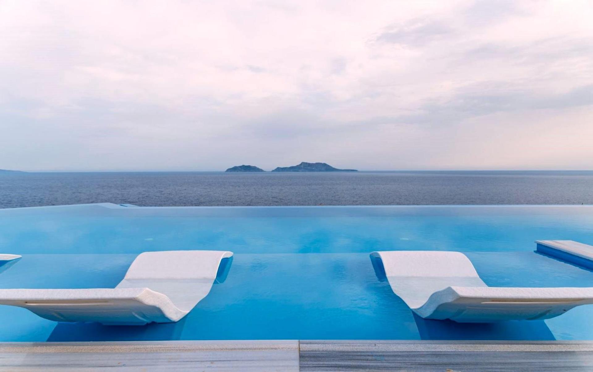 Seafront Luxury With Infinity Pool & Devine Views! Agios Pavlos (Rethymno)