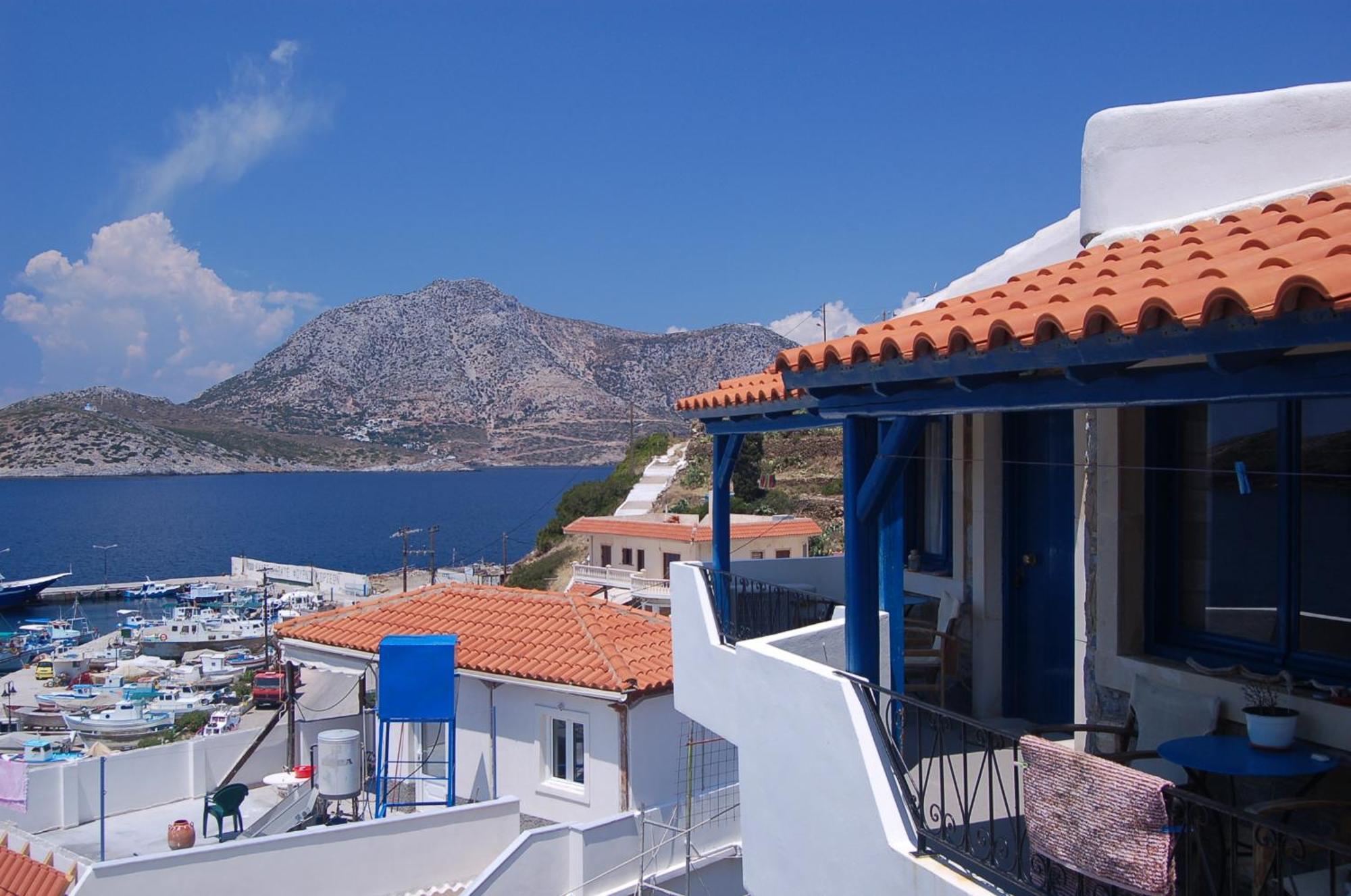Patras * Fourni Ikarias