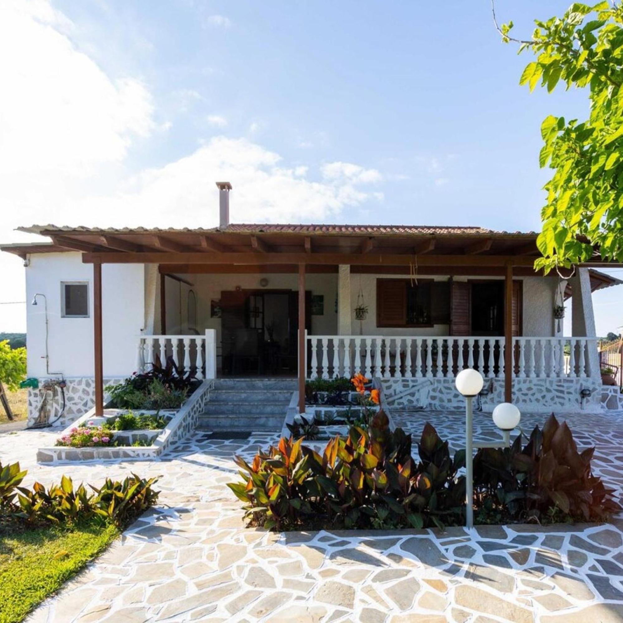 Seaside Retreat For Families And Pets Holiday home Messini
